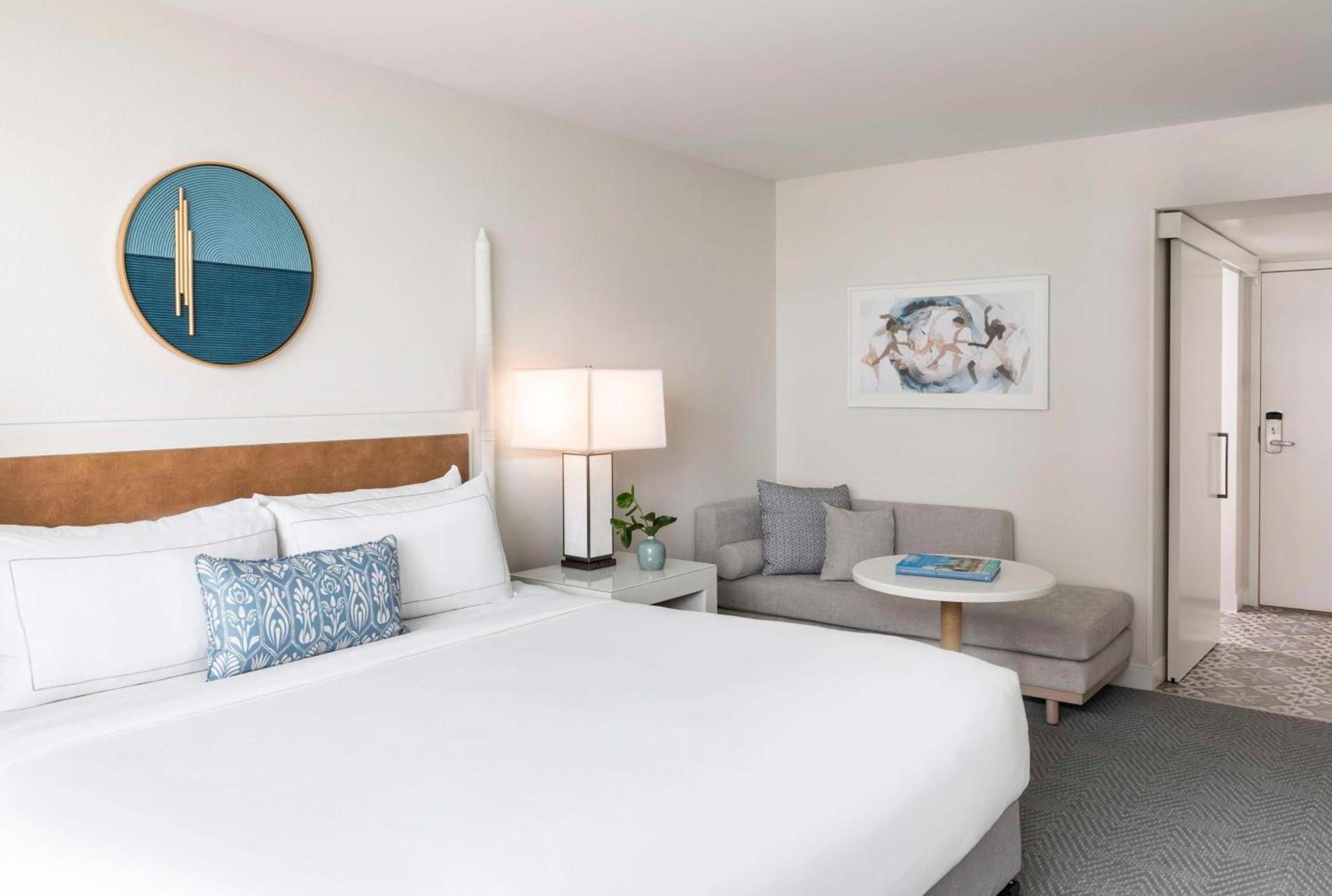 The Singer Oceanfront Resort, Curio Collection by Hilton photo 23