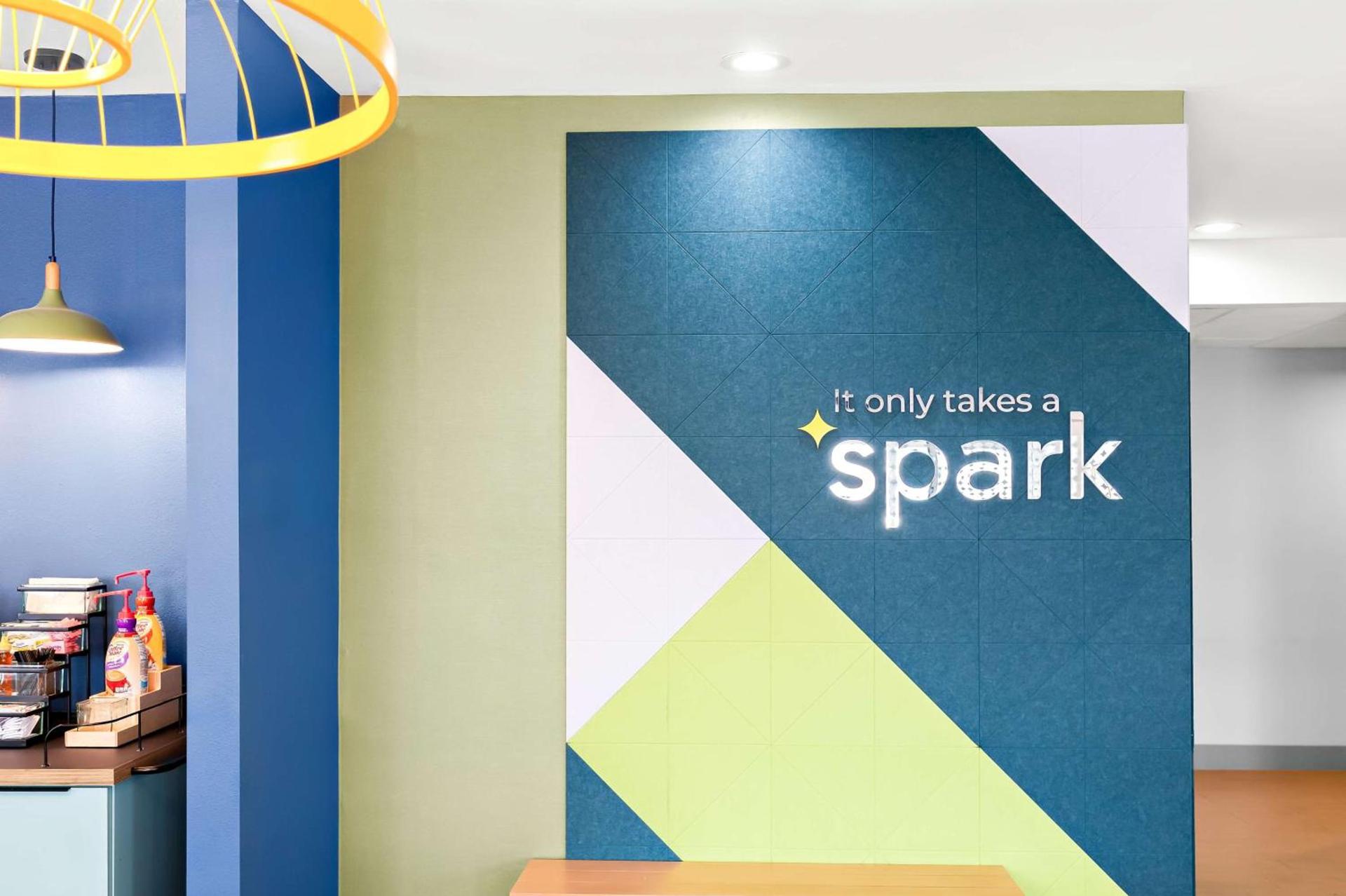 Spark by Hilton Springfield Southwest photo 8