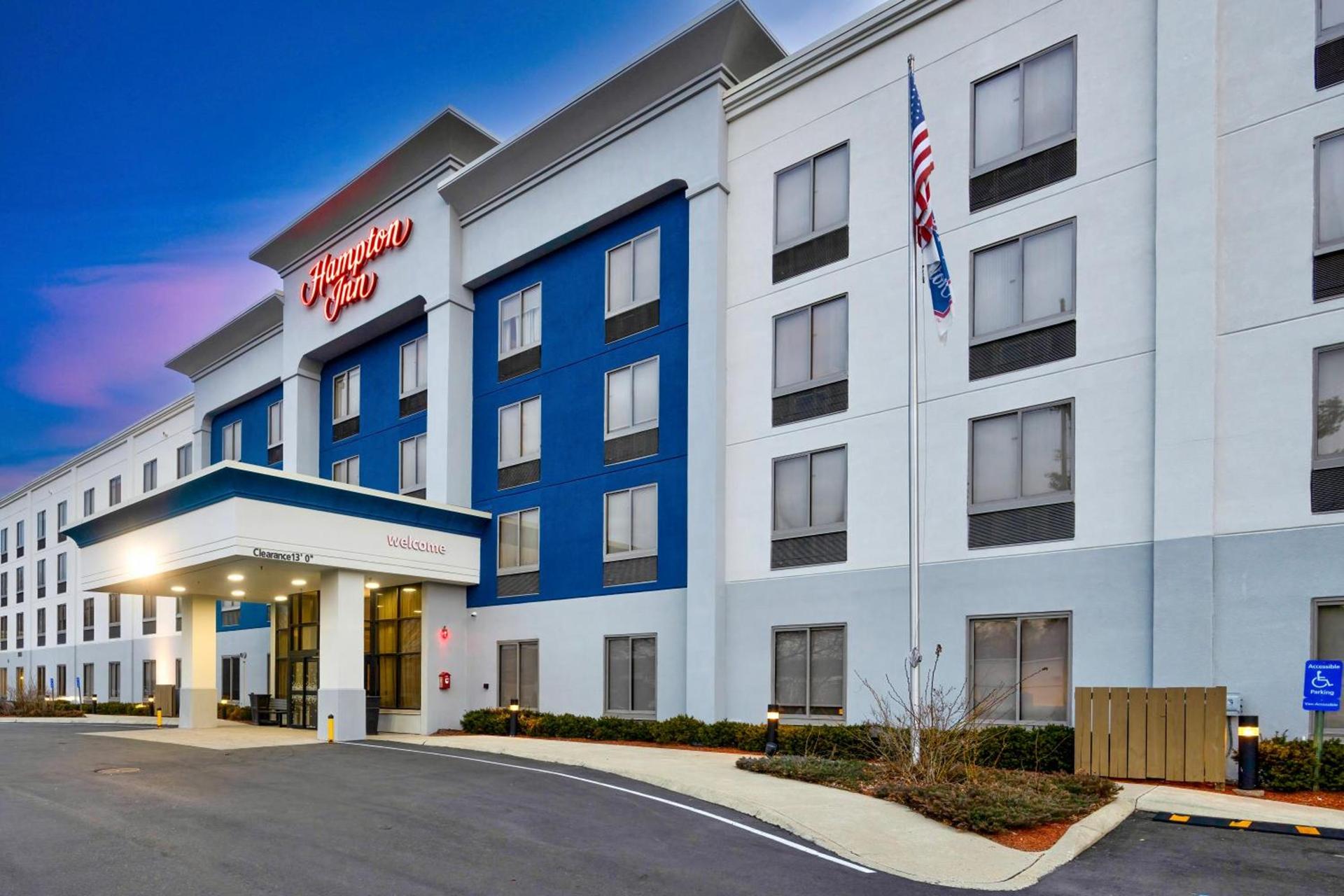 Hampton Inn Haverhill photo 29
