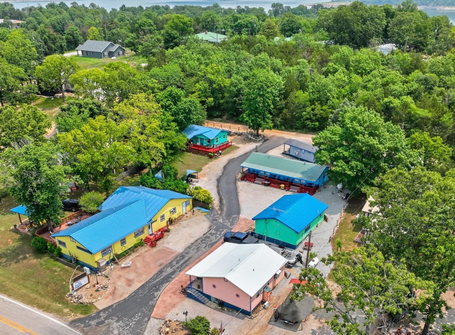 Diamond City Lakeside Resort photo 1