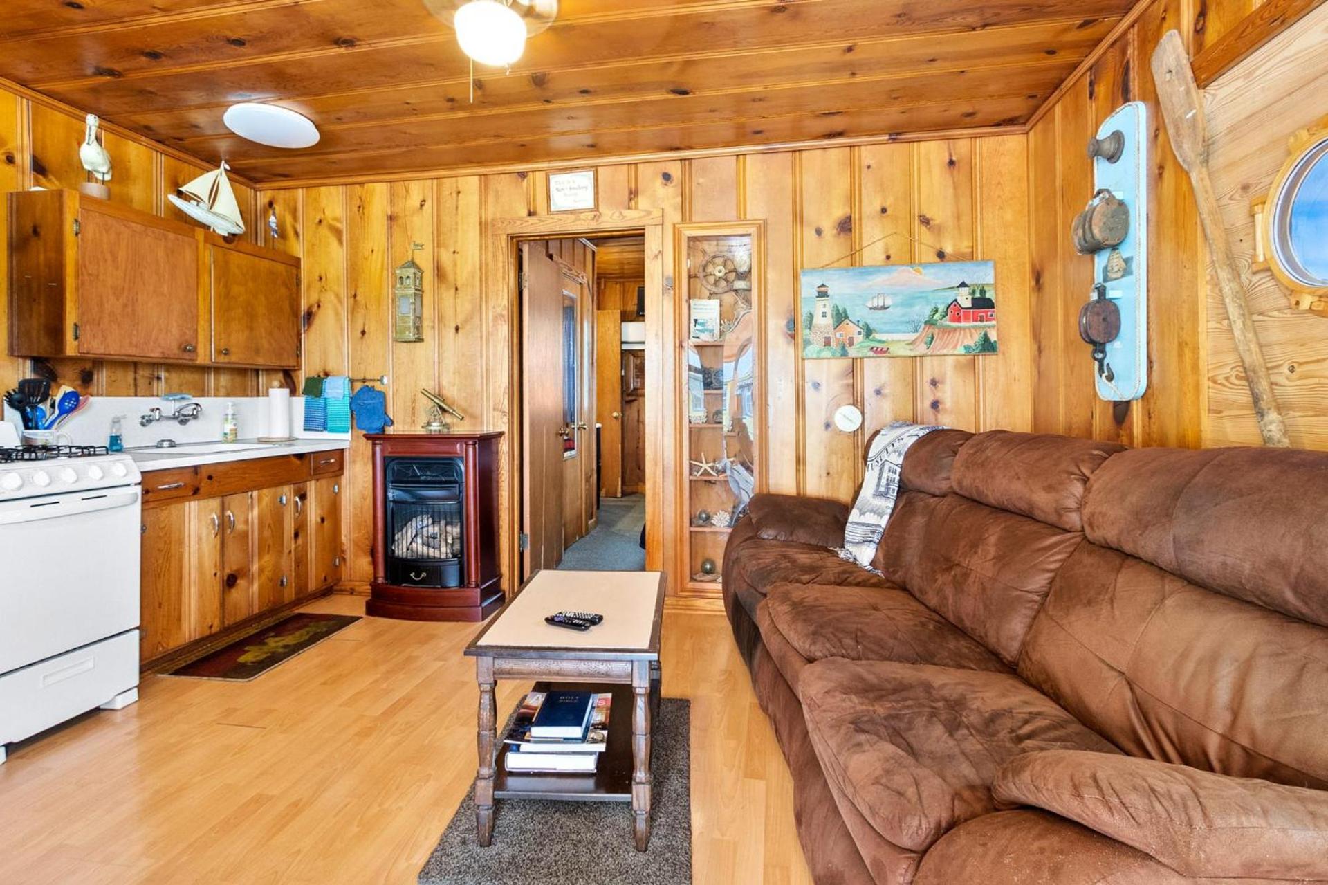 Diamond City Lakeside Resort photo 3