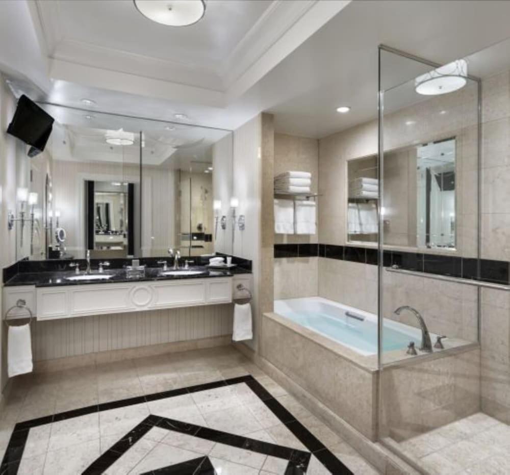 The Venetian Resort Las Vegas By Suiteness photo 99