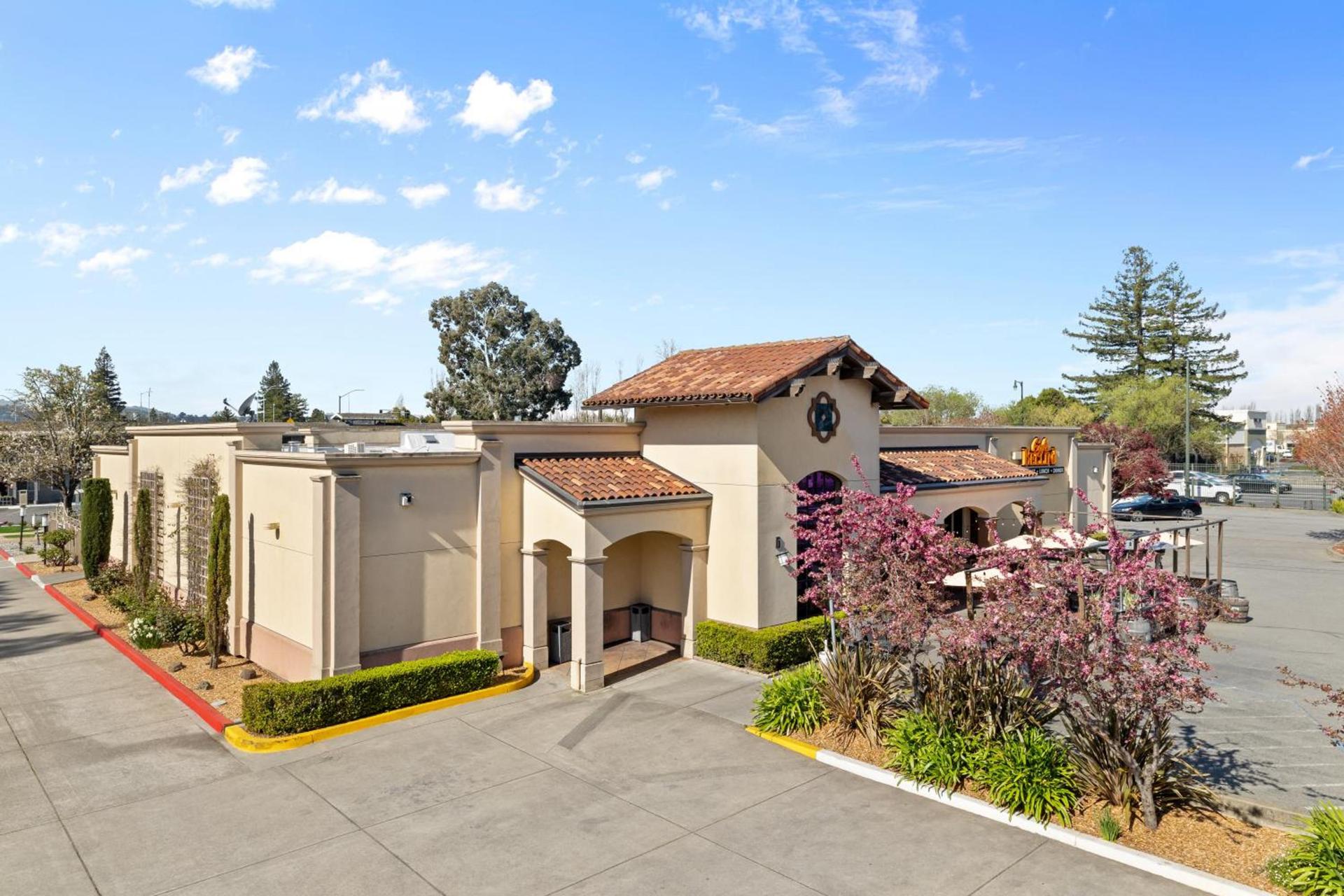 Best Western Petaluma Inn photo 48