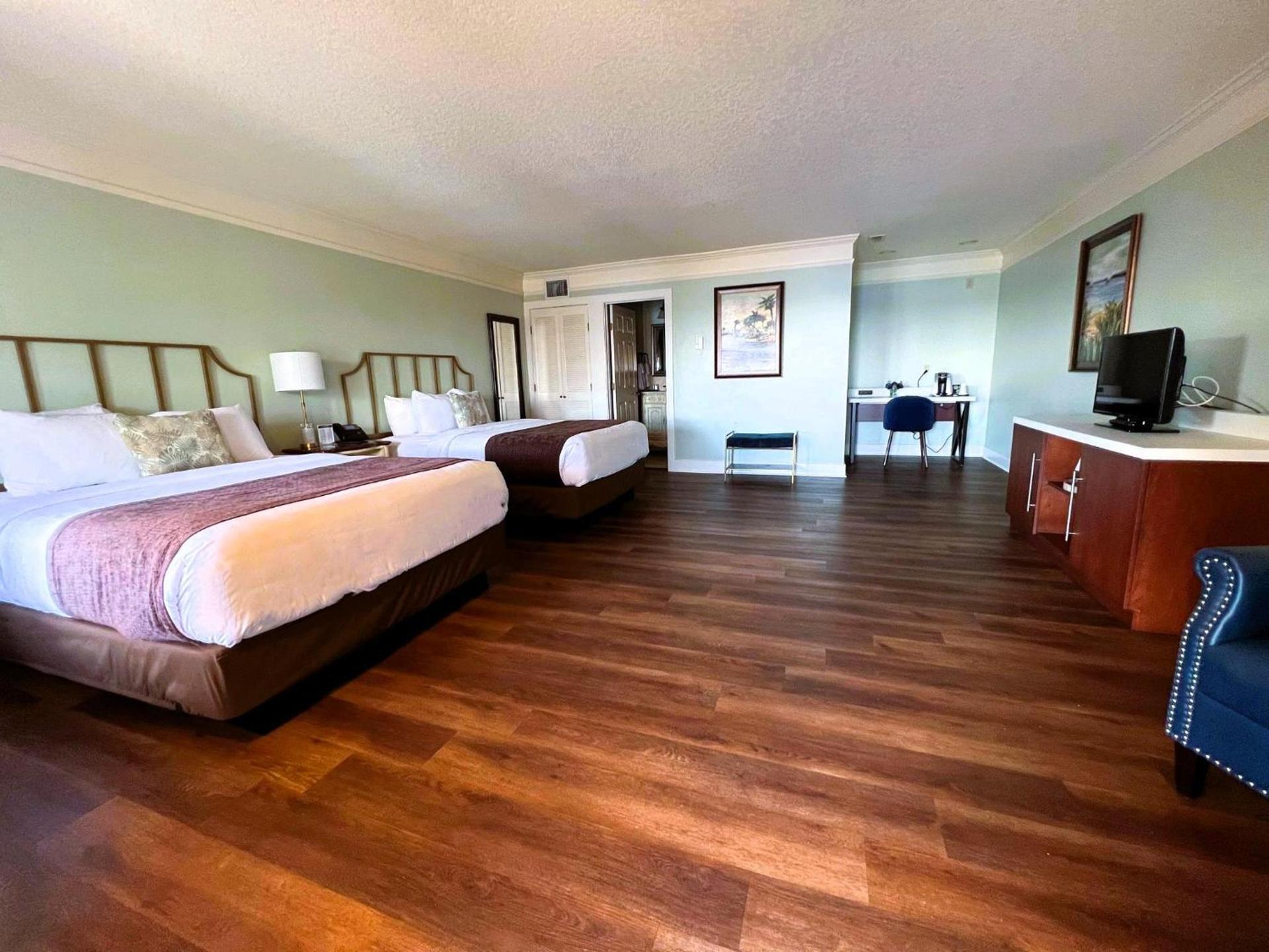 Bayfront Inn photo 20