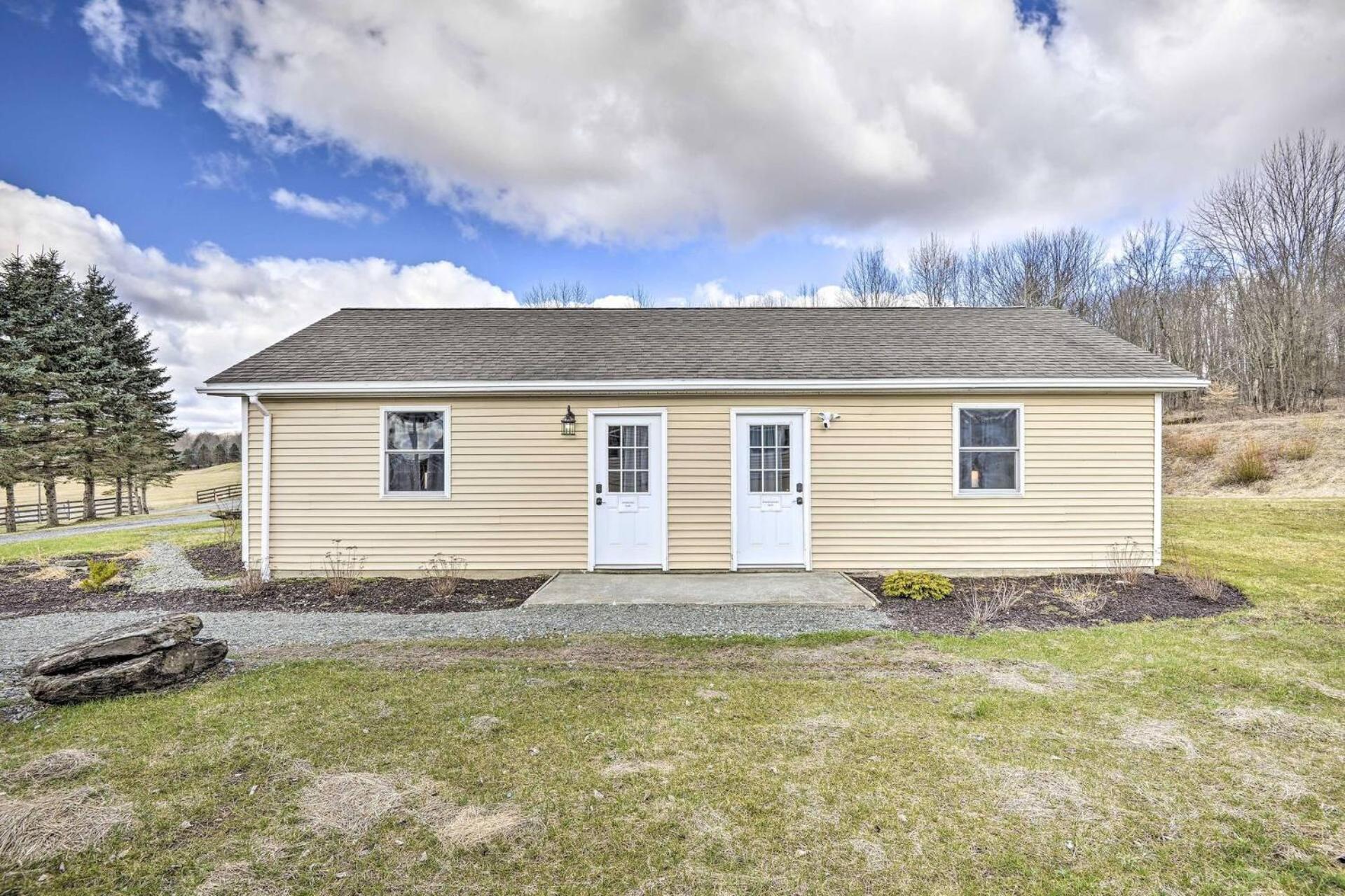 Equestrian House Suites photo 16