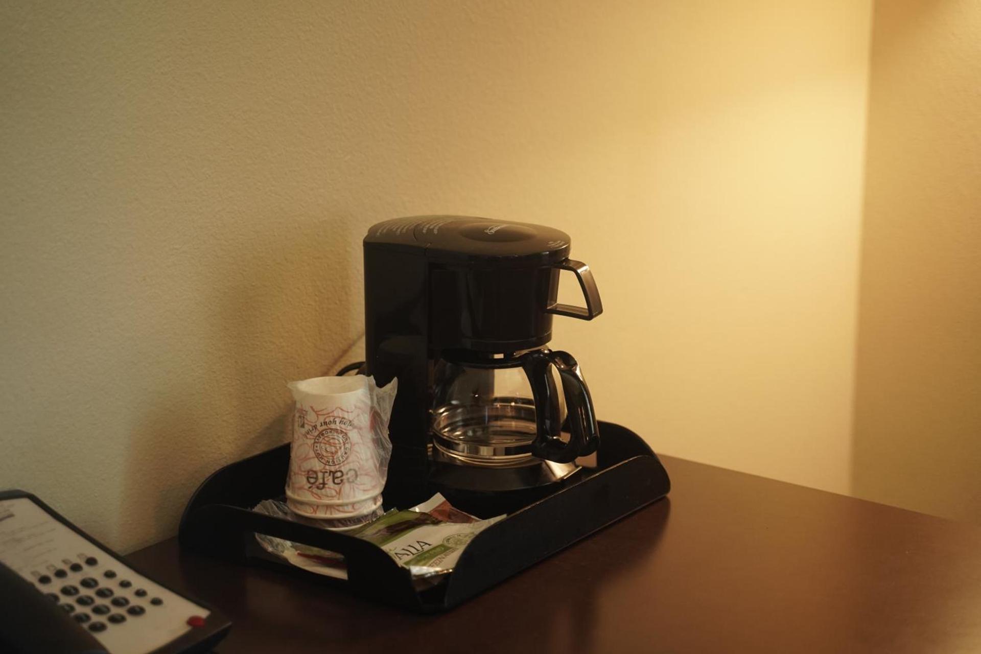Harbor Inn & Suites photo 34