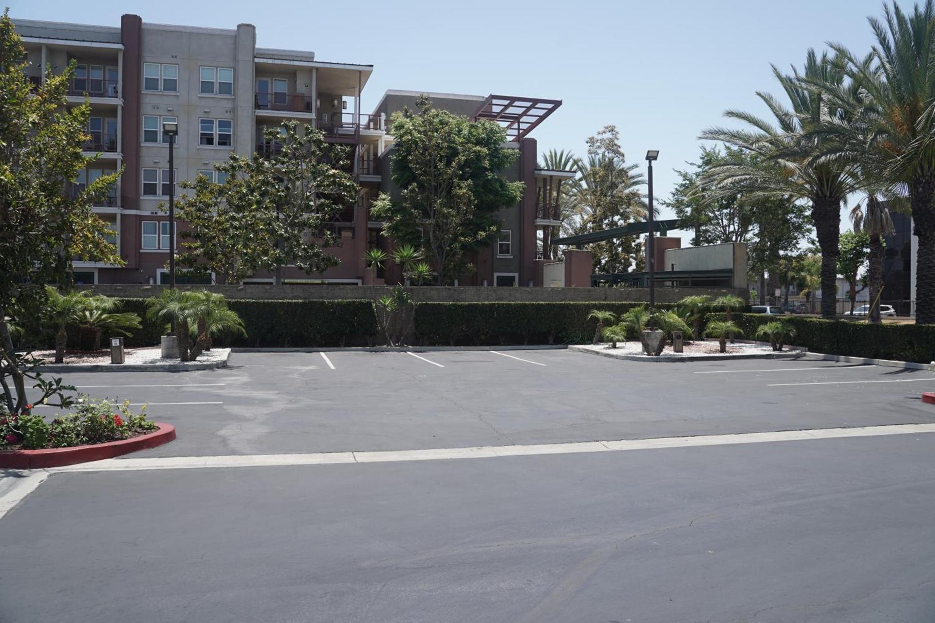 Harbor Inn & Suites photo 7