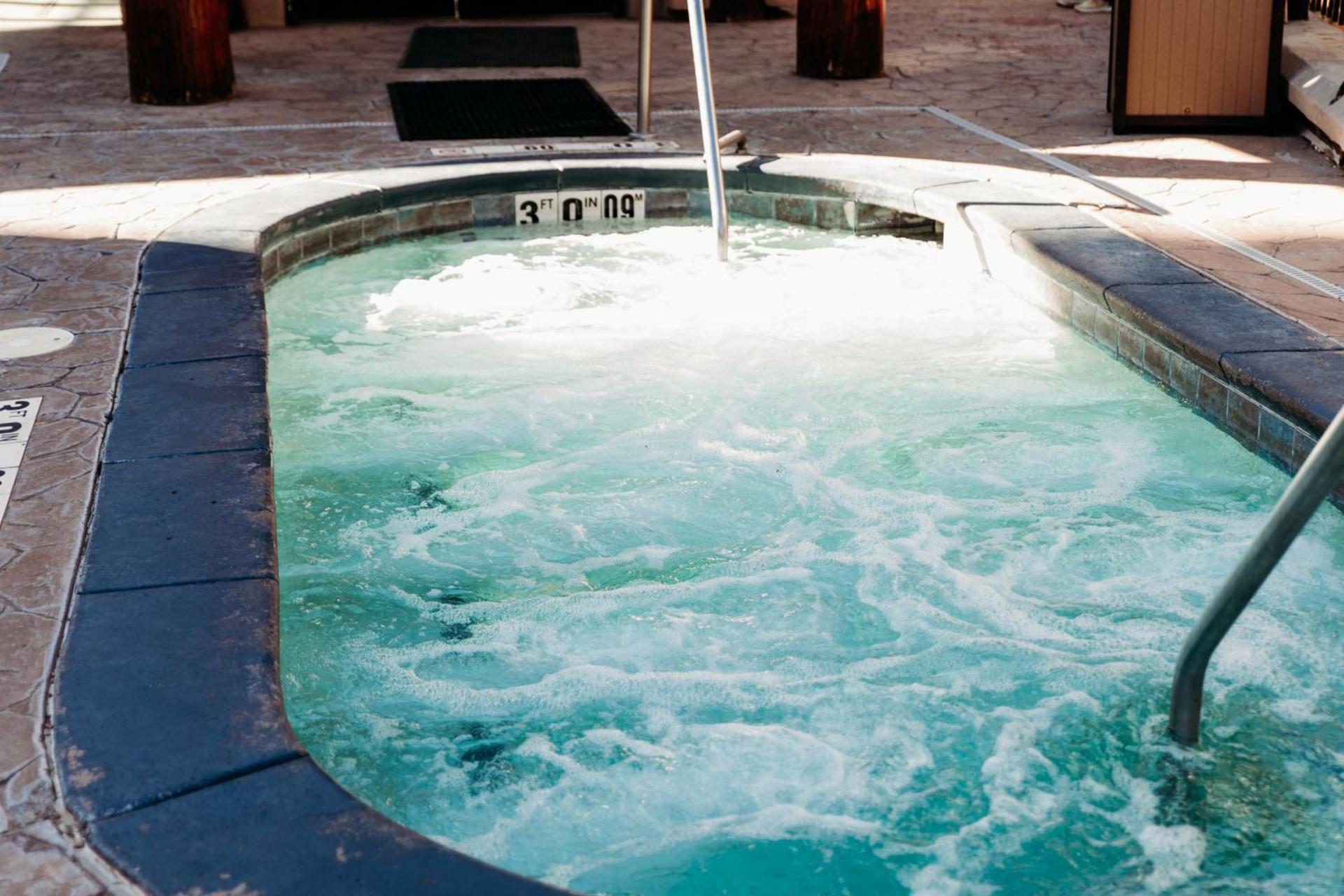 Ski-in-out, Canyons, Westgate, King, Hot Tub, Pools, Pancake Mix and Syrup, Breakfast Beverage Bar photo 2