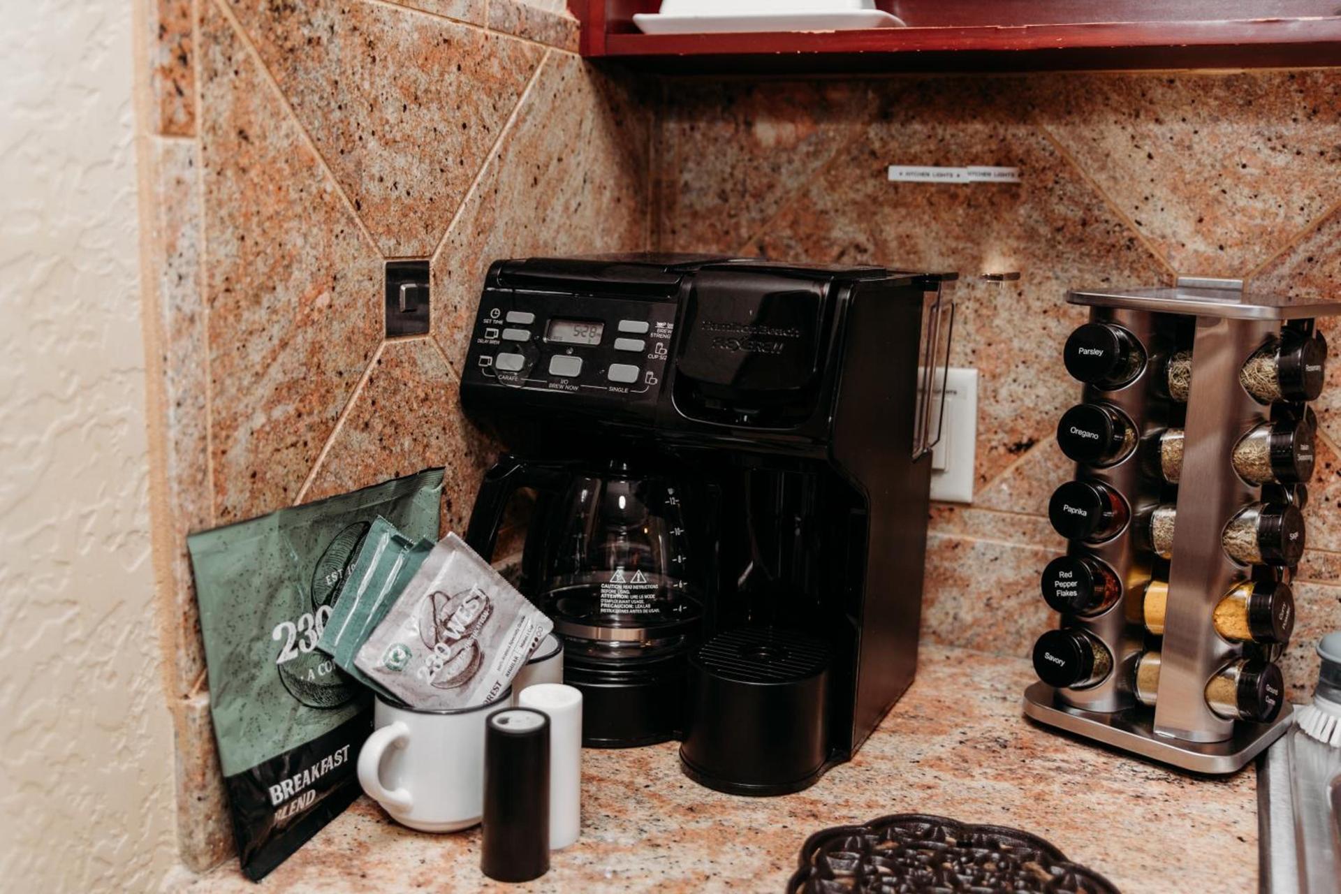 Ski-in-out, Canyons, Westgate, King, Hot Tub, Pools, Pancake Mix and Syrup, Breakfast Beverage Bar photo 57