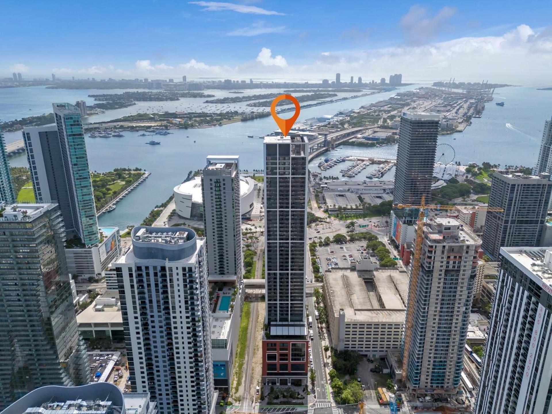 Gale Miami Junior double suite with balcony photo 1