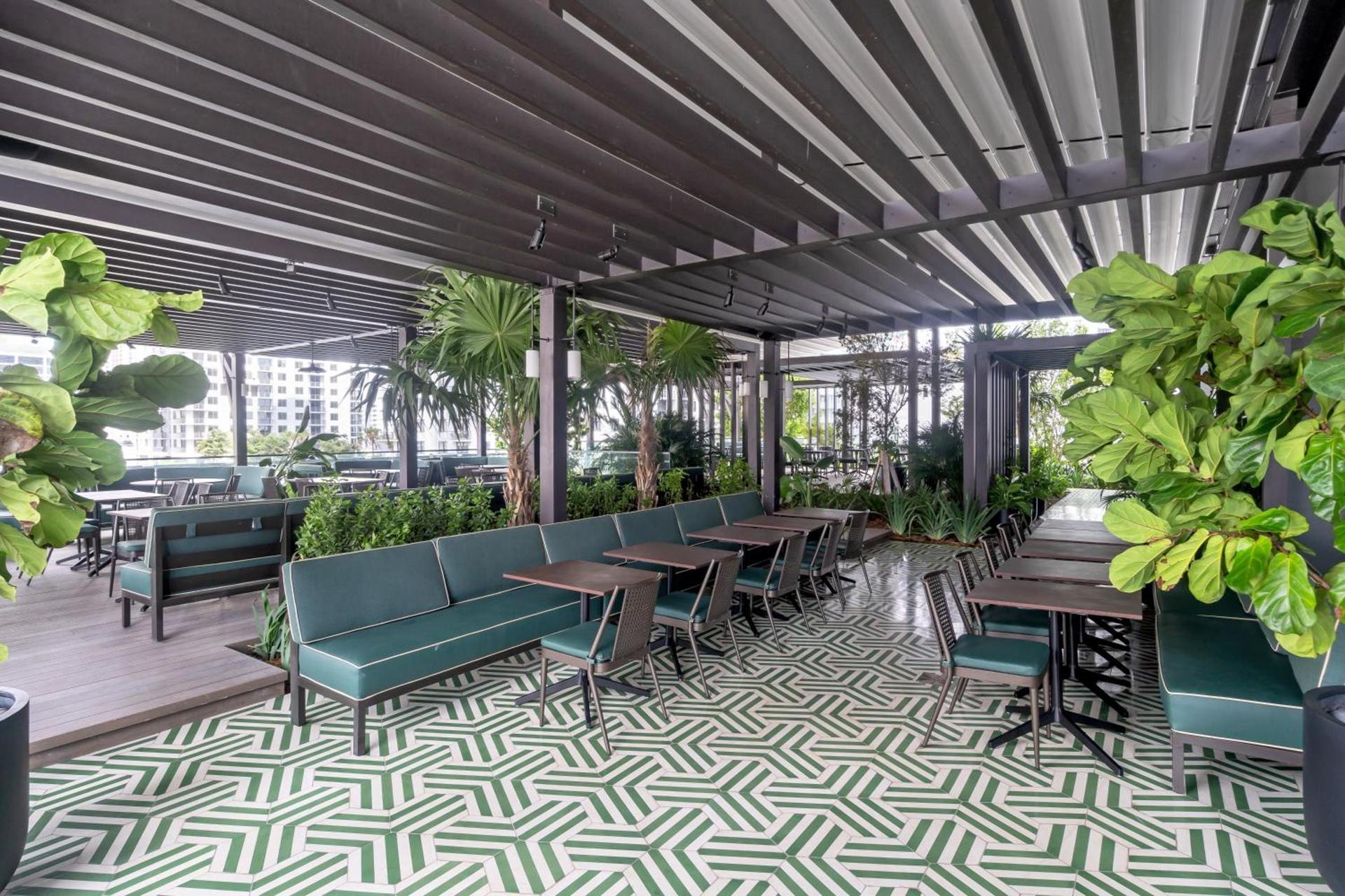 Gale Miami Junior double suite with balcony photo 6