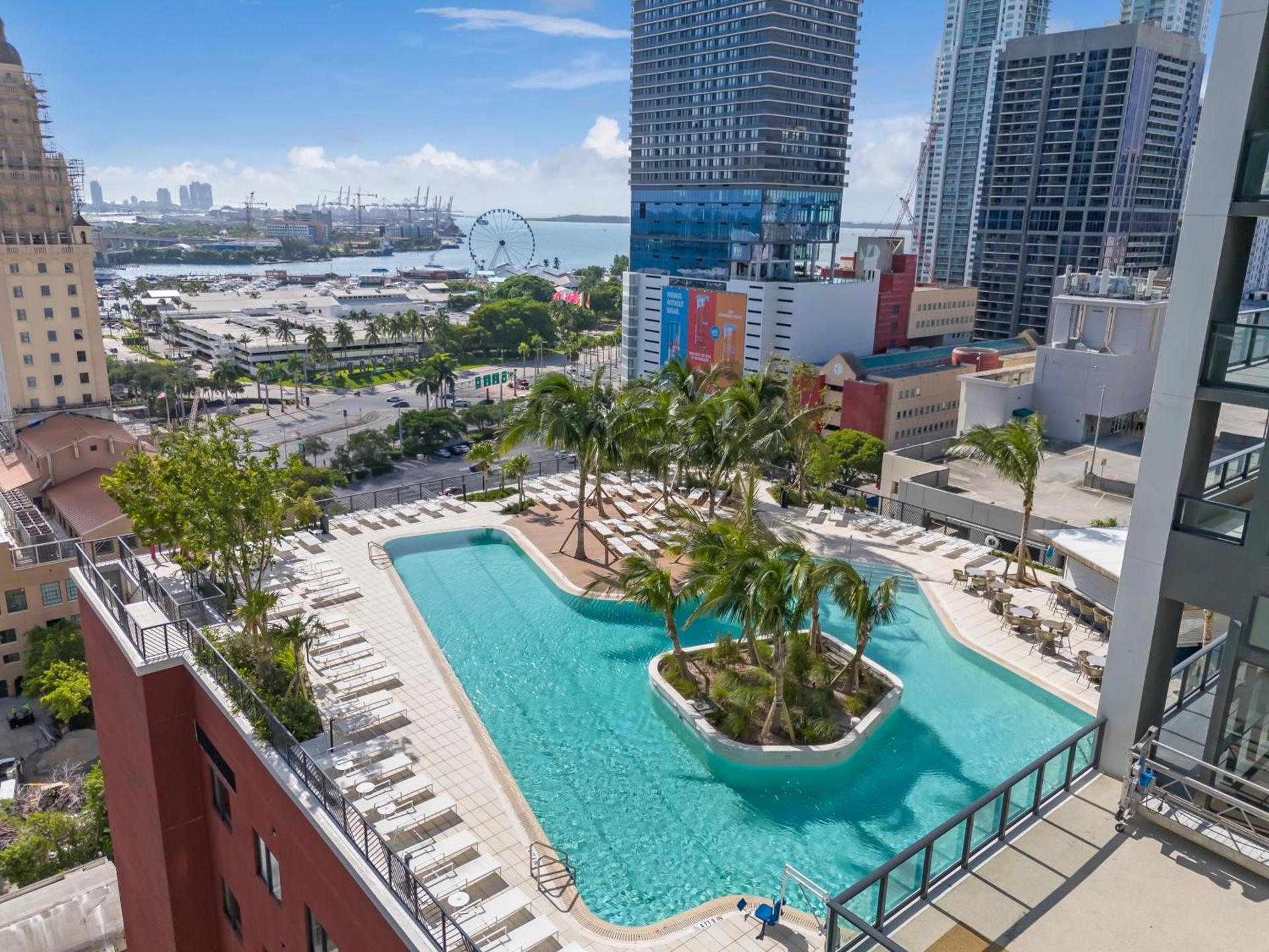 Gale Miami Junior double suite with balcony photo 8