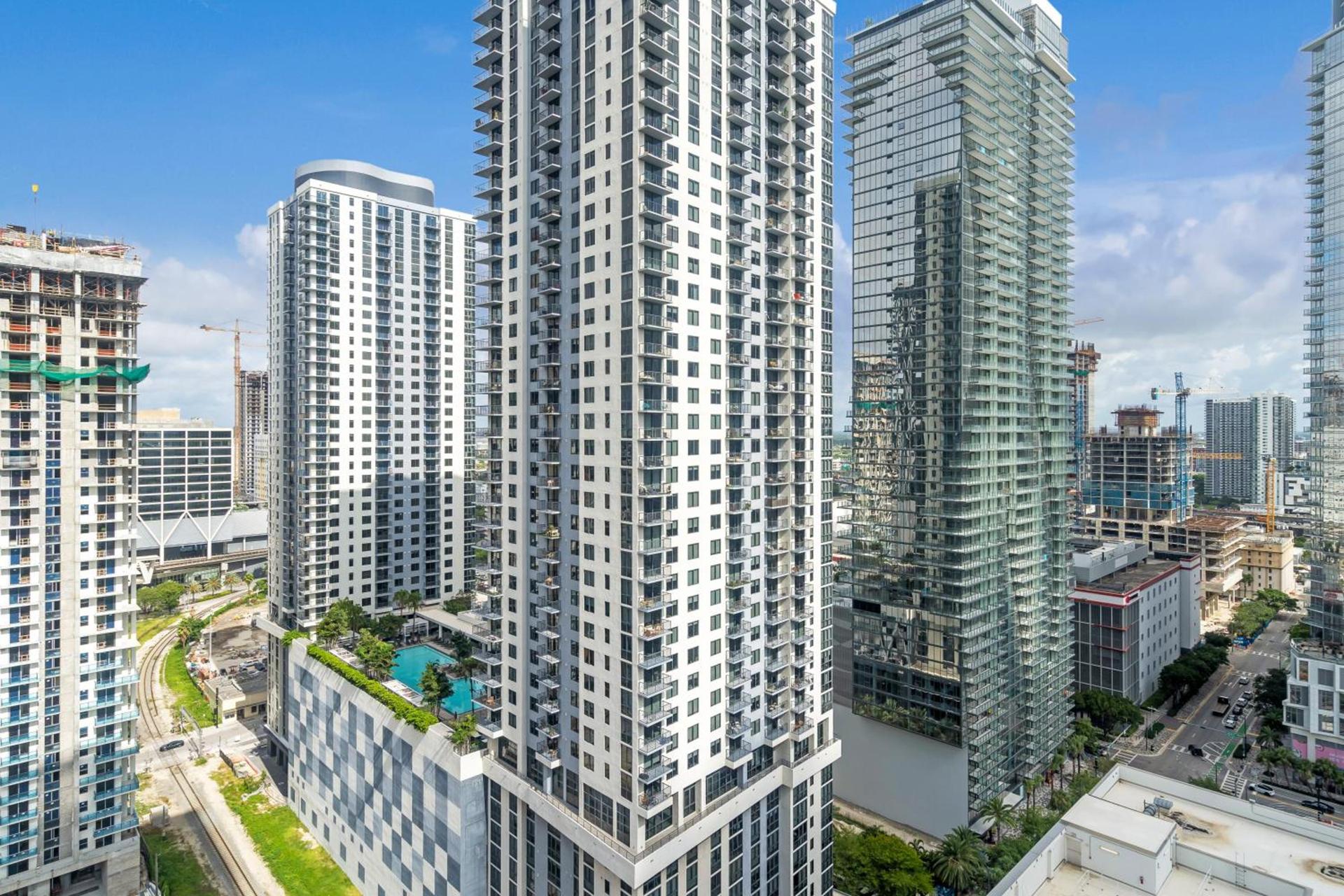 Gale Miami Junior double suite with balcony photo 21