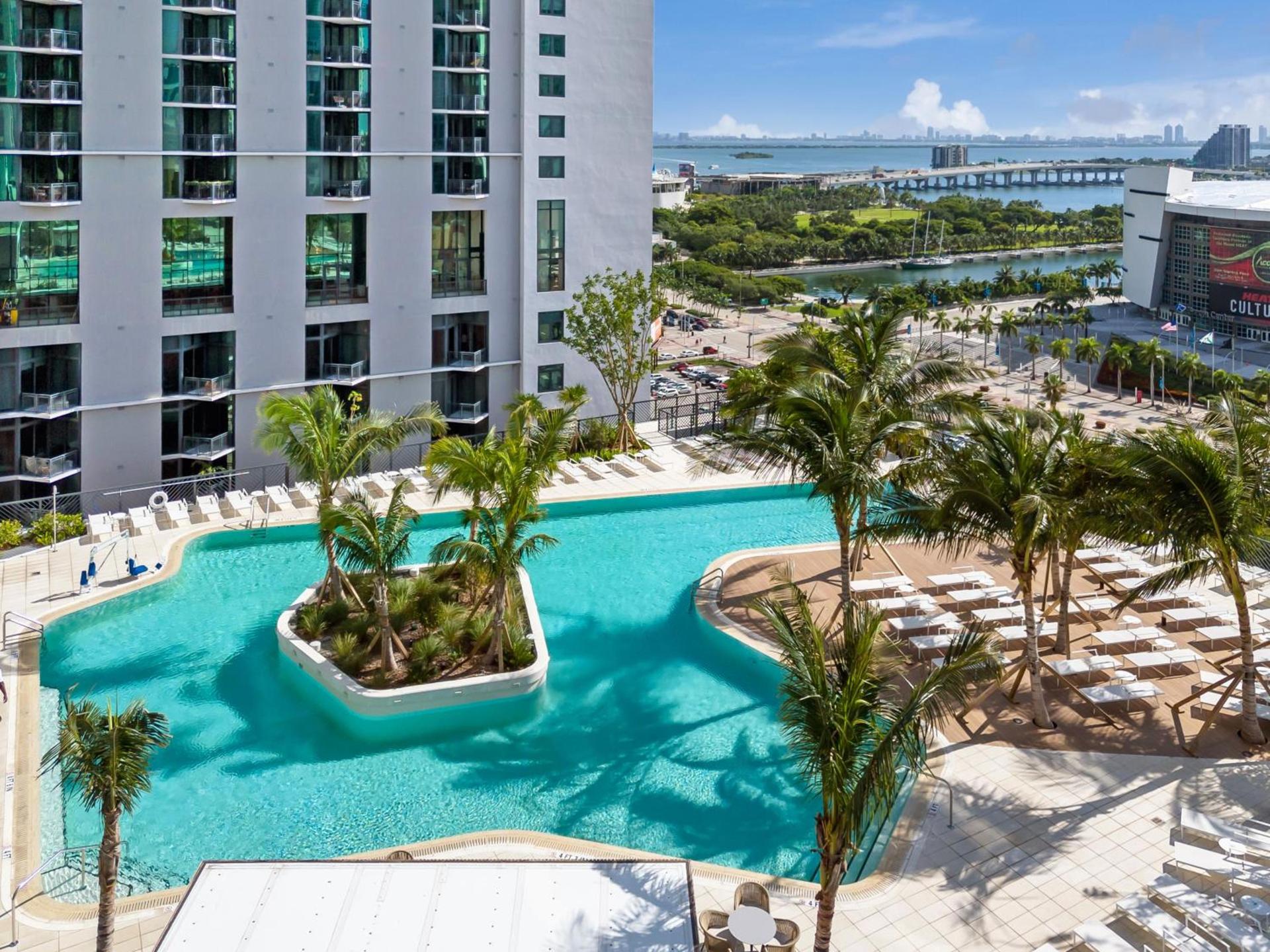 Gale Miami Junior double suite with balcony photo 28