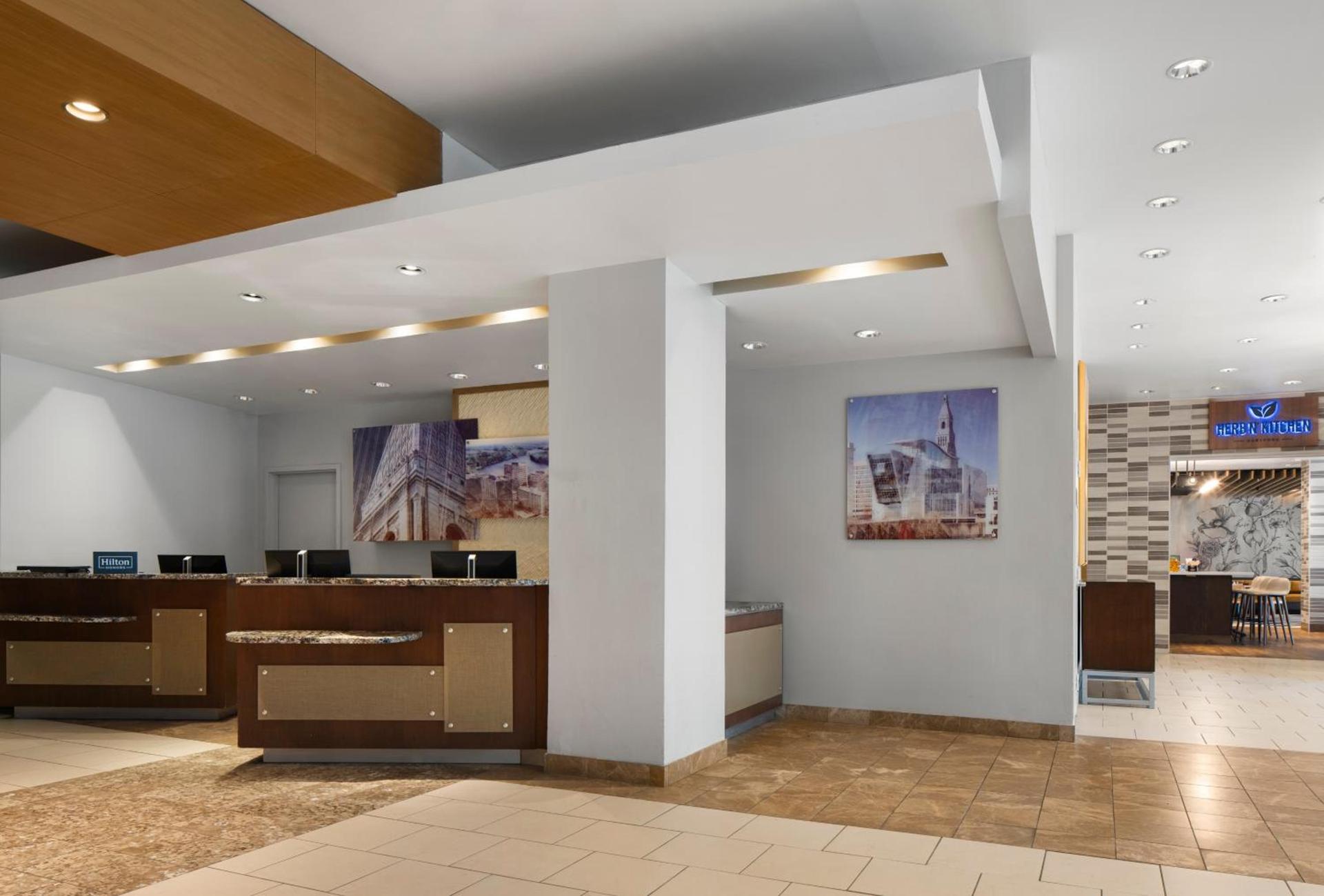 DoubleTree by Hilton Hartford Downtown photo 2