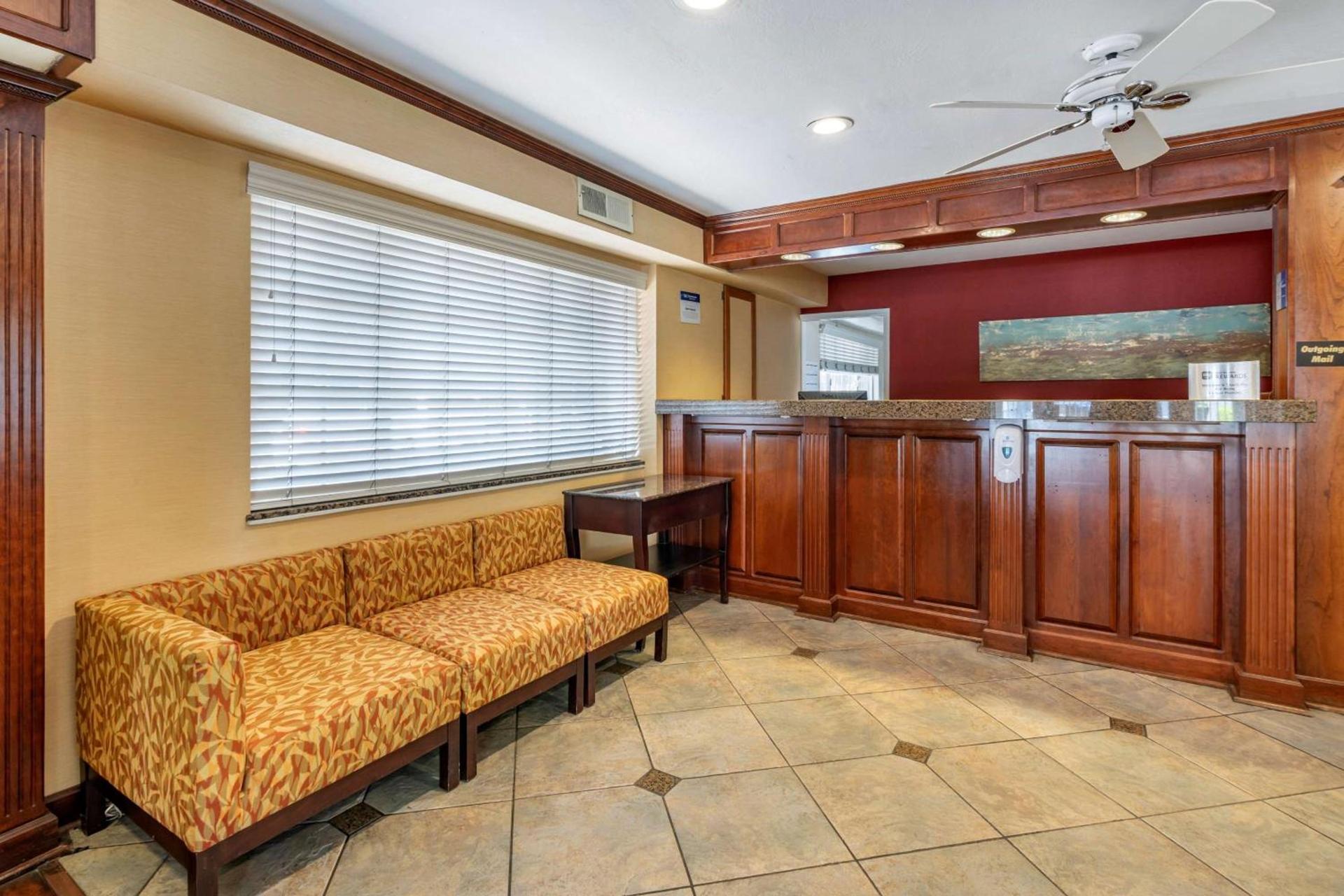 Best Western Town House Lodge photo 5