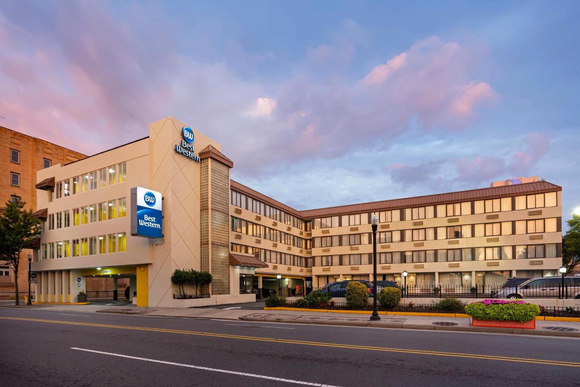 Best Western Atlantic City Beach Block photo 1