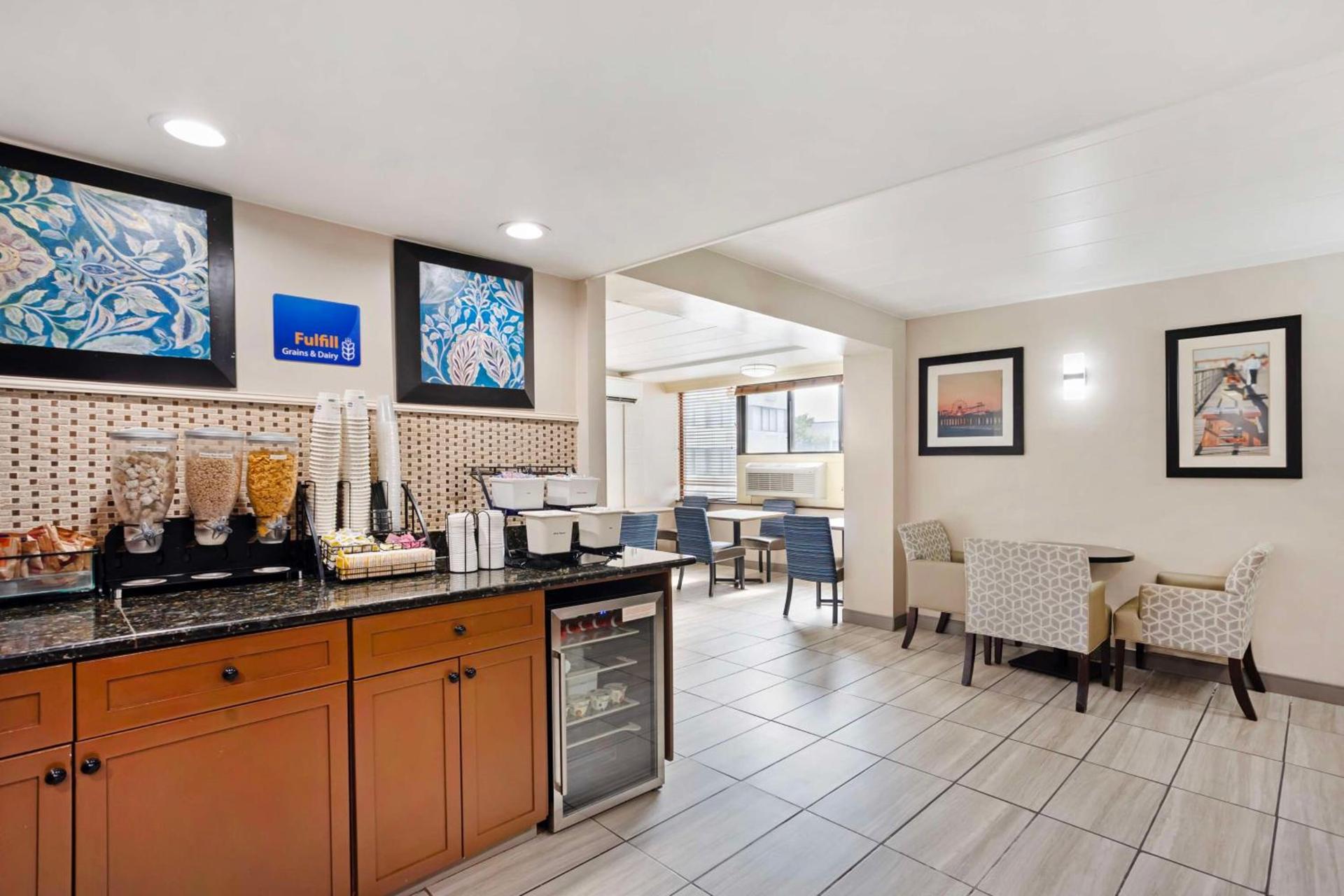 Best Western Atlantic City Beach Block photo 7