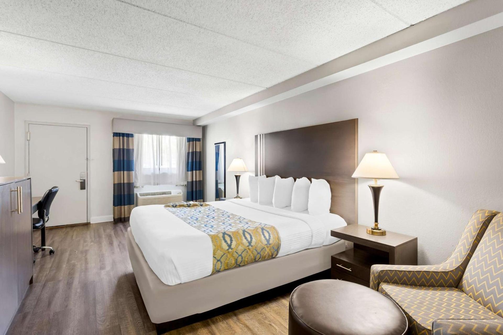 Best Western Naperville Inn photo 4