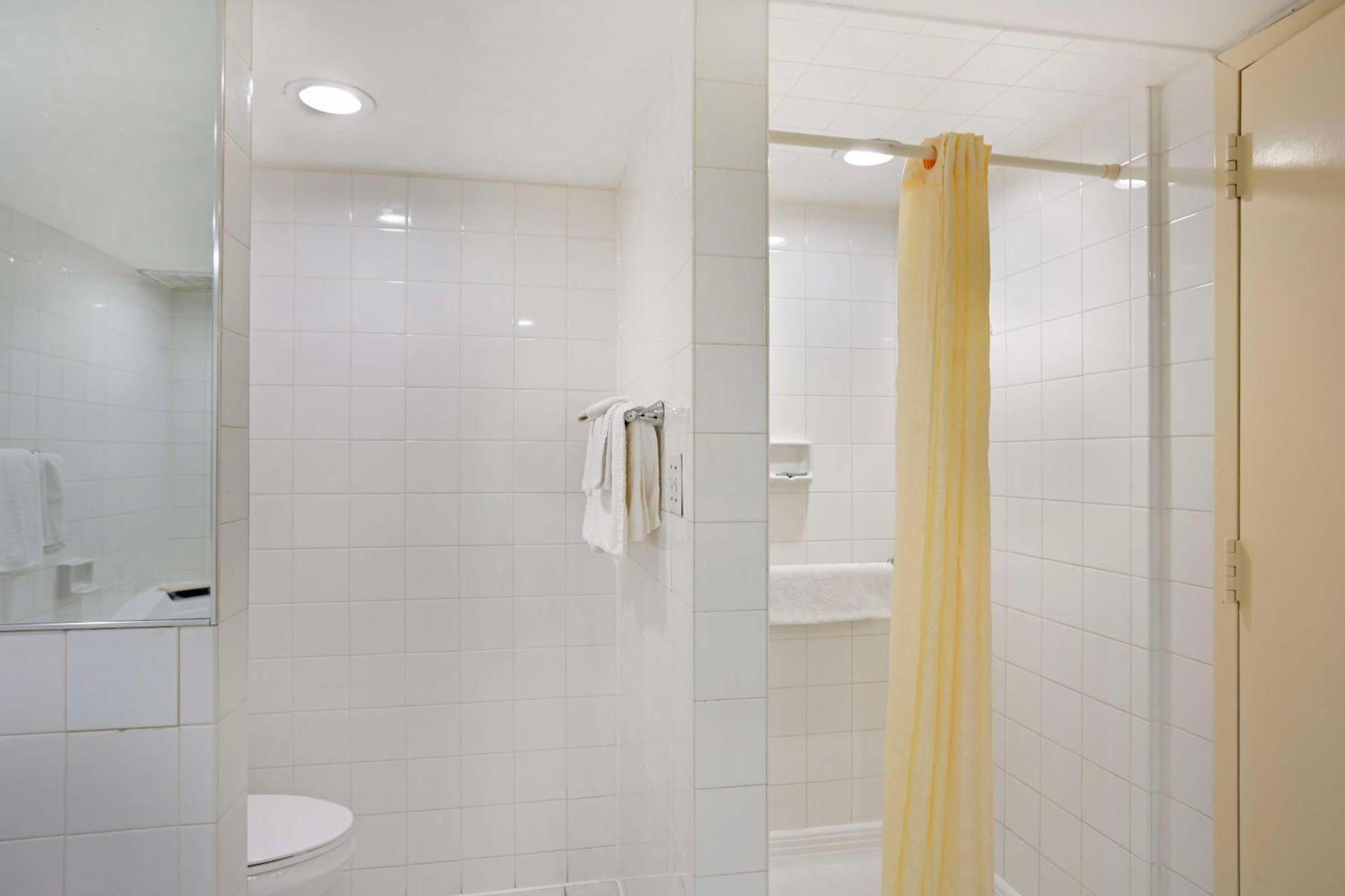 Best Western Atlantic City Beach Block photo 22