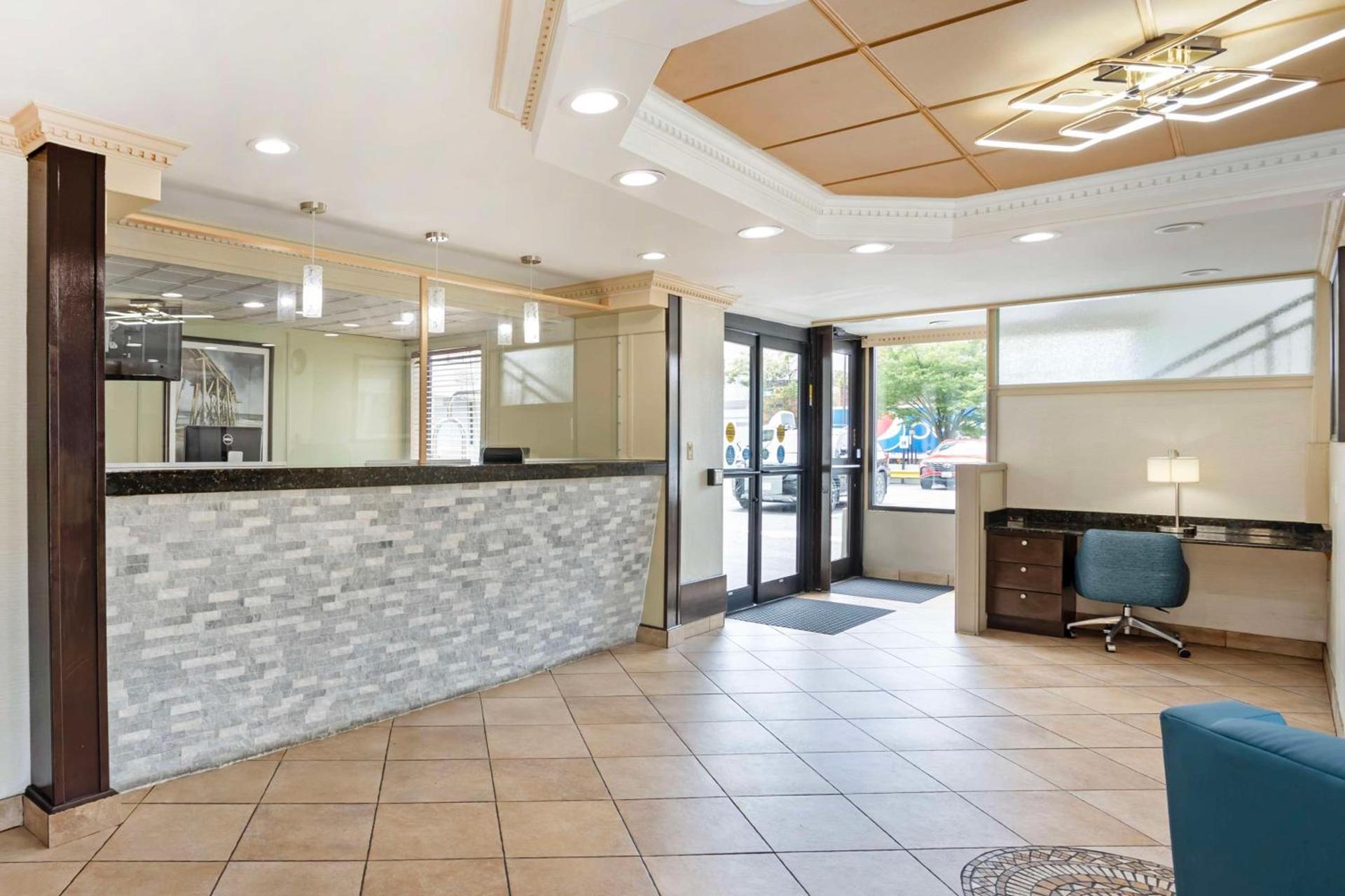 Best Western Atlantic City Beach Block photo 26