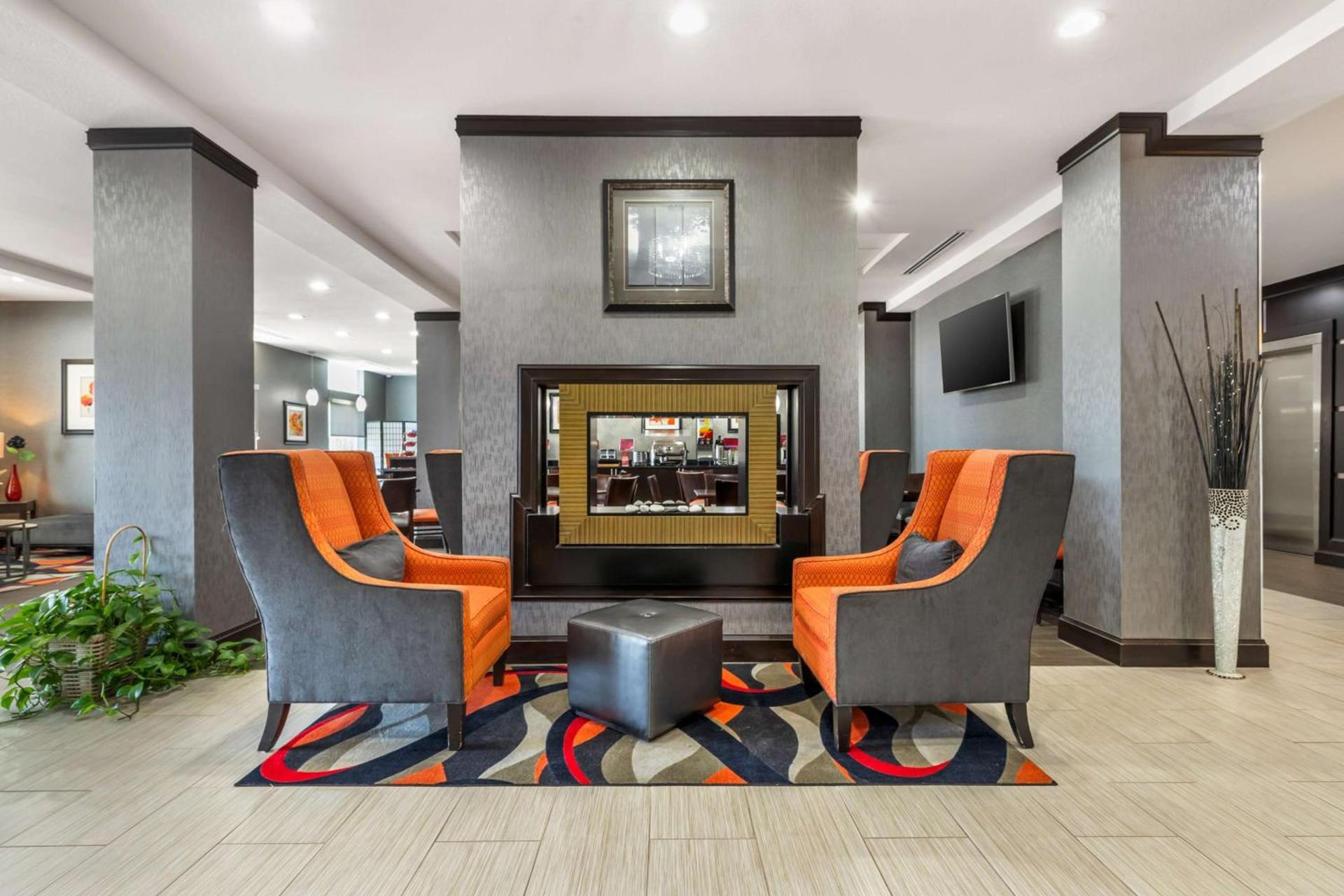 Best Western Plus Coweta's 1st Hotel photo 4