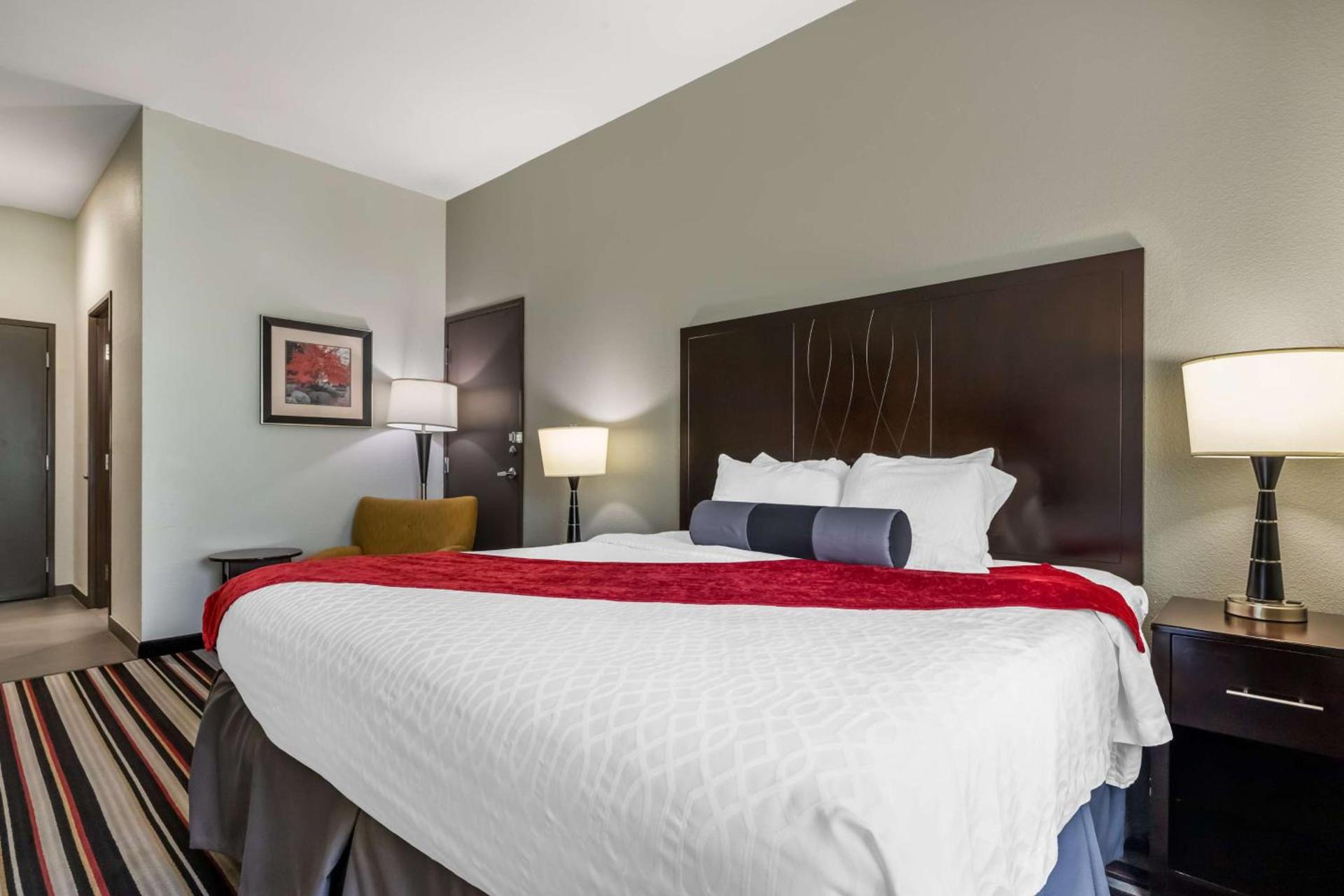 Best Western Plus Coweta's 1st Hotel photo 13