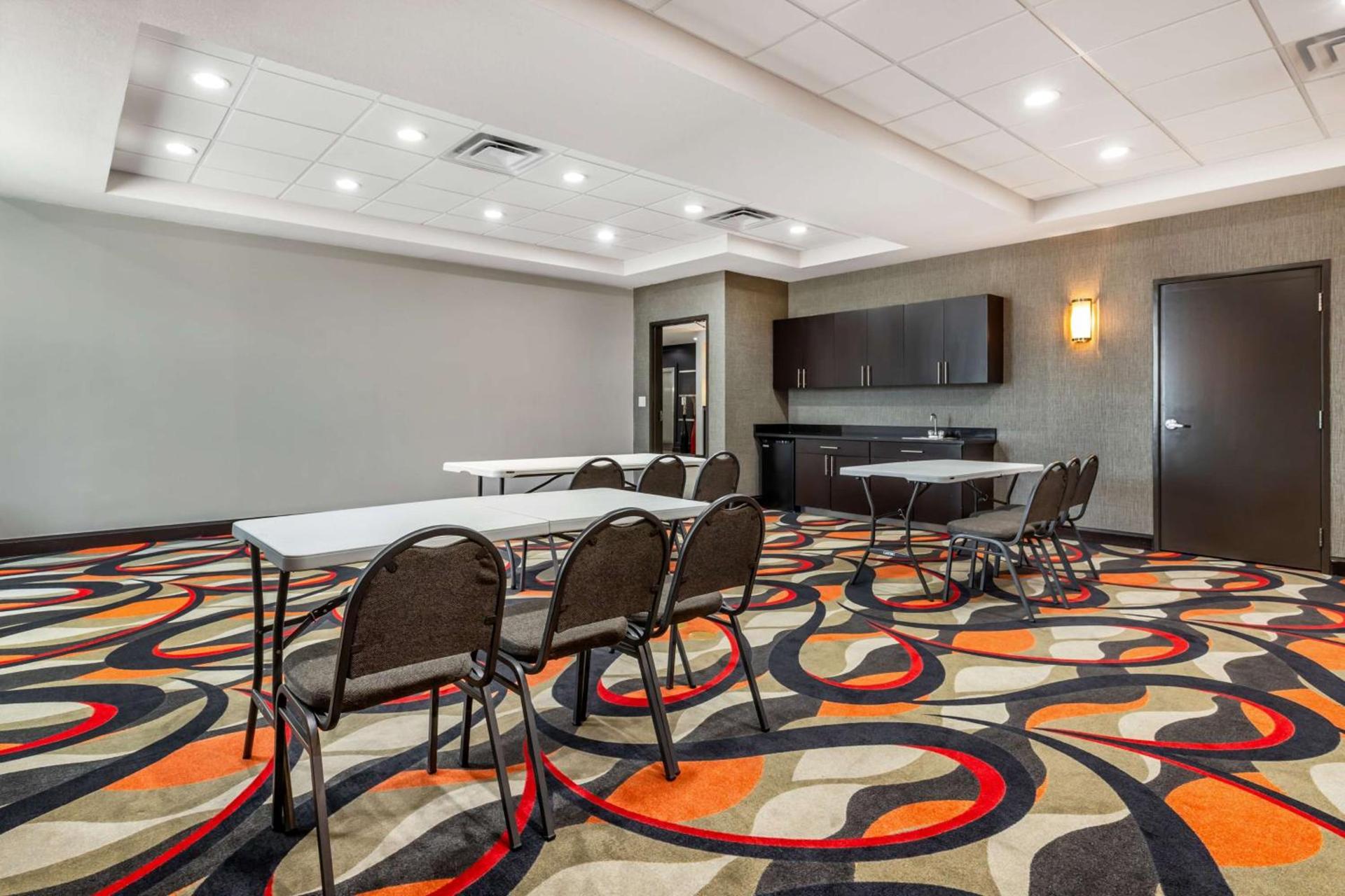 Best Western Plus Coweta's 1st Hotel photo 31