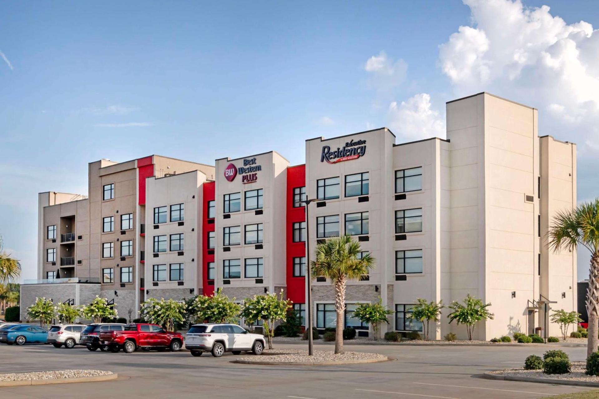 Best Western Plus Executive Residency Rigby's Water World Hotel photo 10