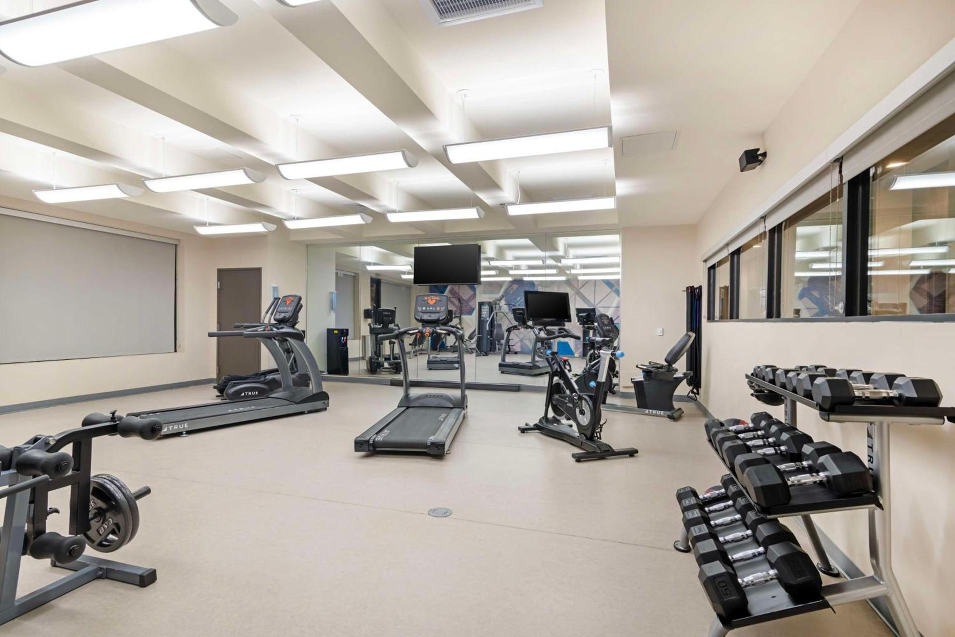 Best Western Plus Executive Residency Rigby's Water World Hotel photo 27