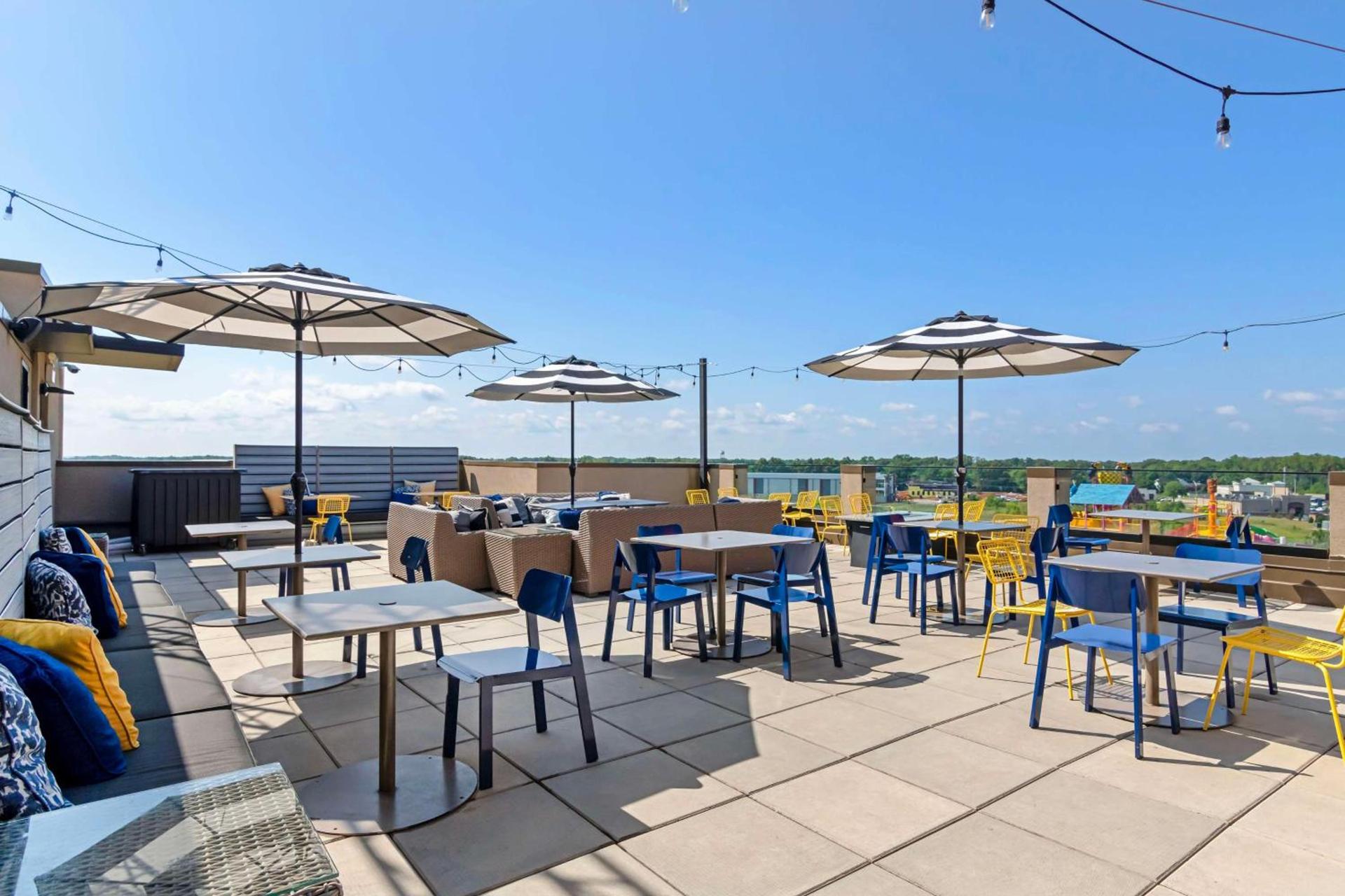 Best Western Plus Executive Residency Rigby's Water World Hotel photo 41