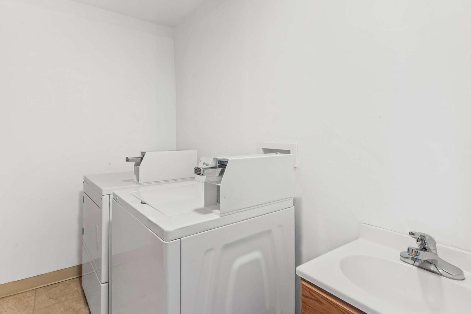 SureStay Hotel by Best Western Manchester photo 10