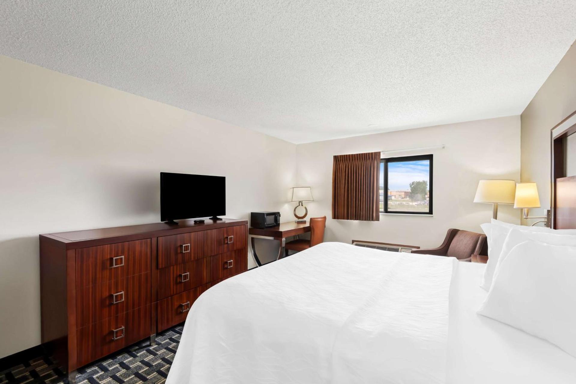 SureStay Hotel by Best Western Manchester photo 13