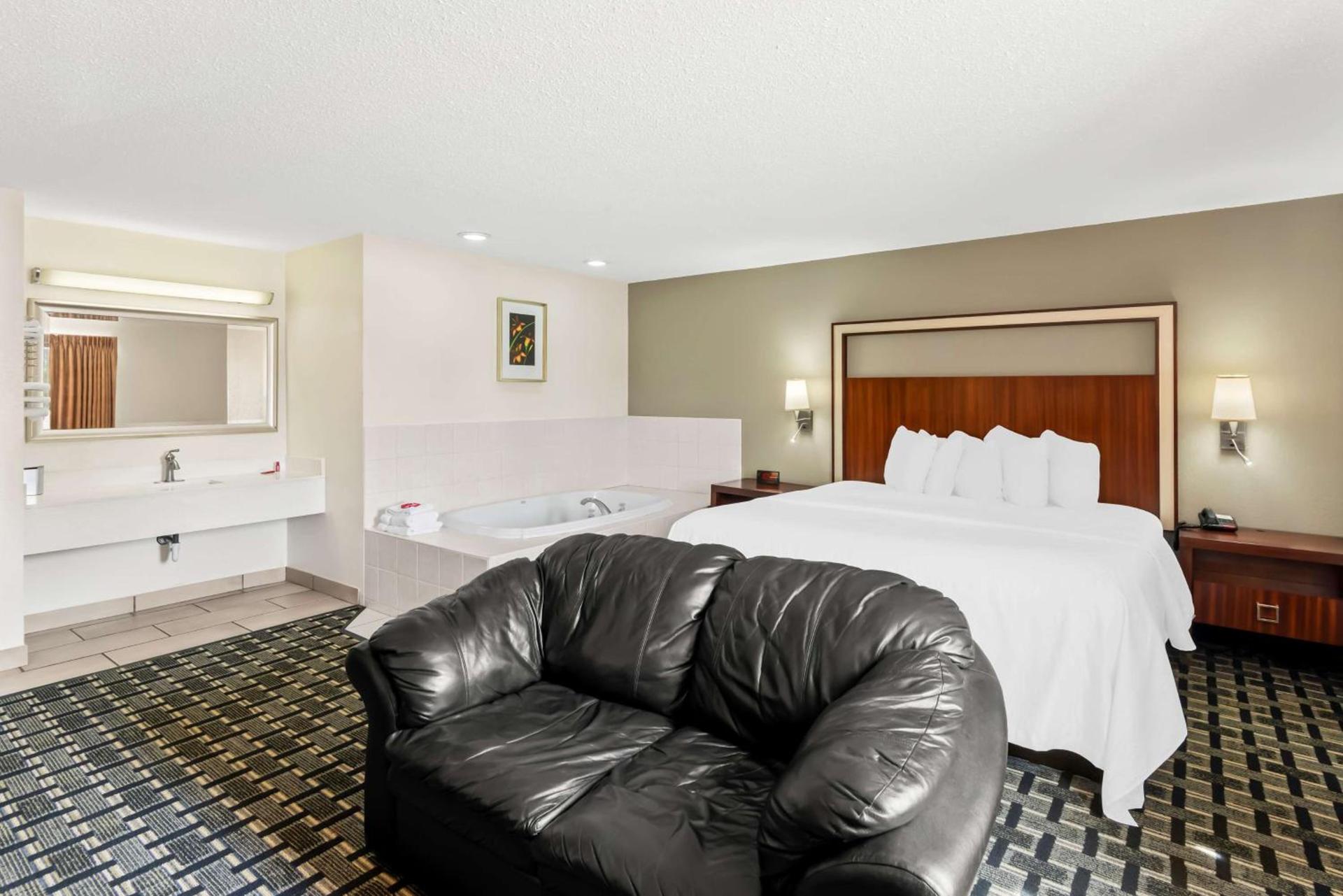 SureStay Hotel by Best Western Manchester photo 19