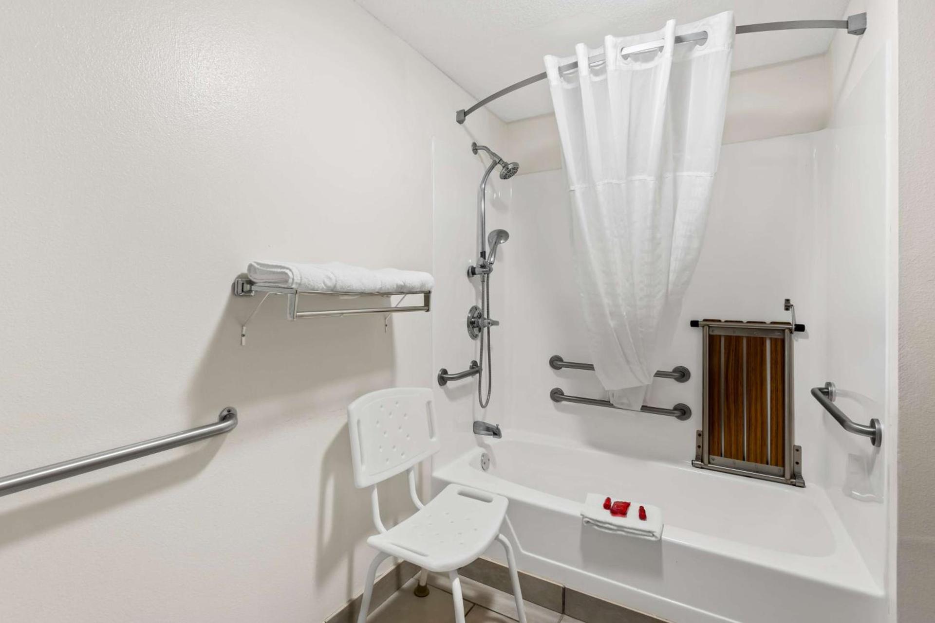 SureStay Hotel by Best Western Manchester photo 26