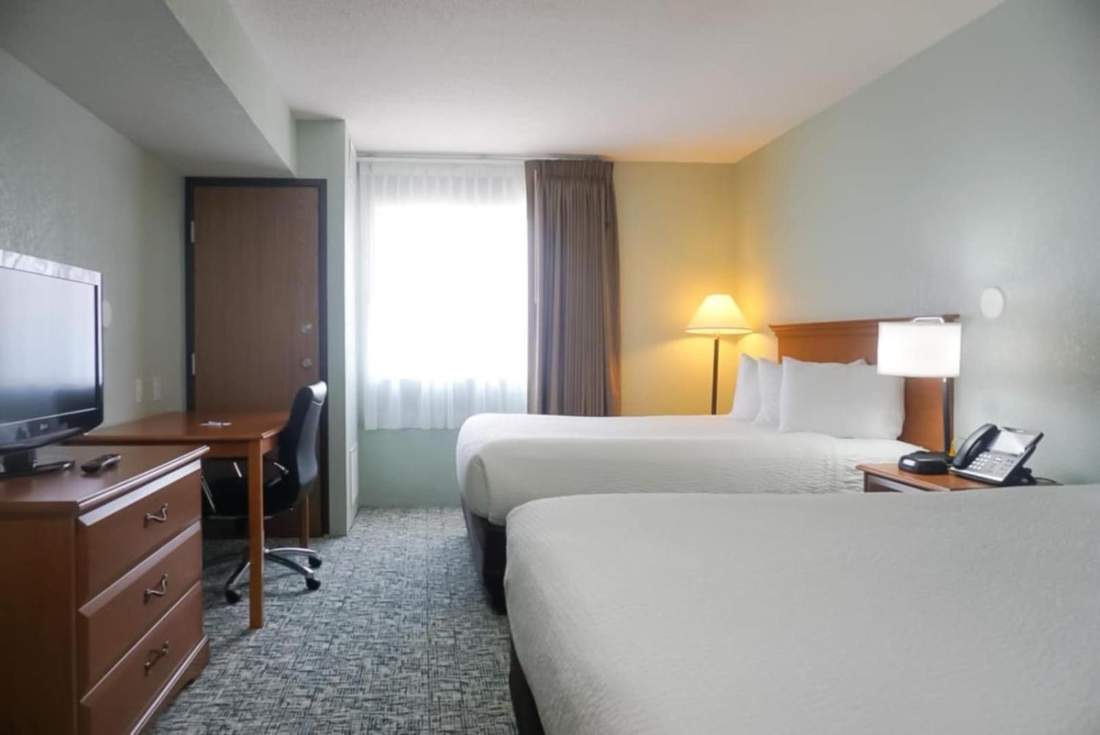 Travelodge by Wyndham Rapid City - Black Hills photo 6