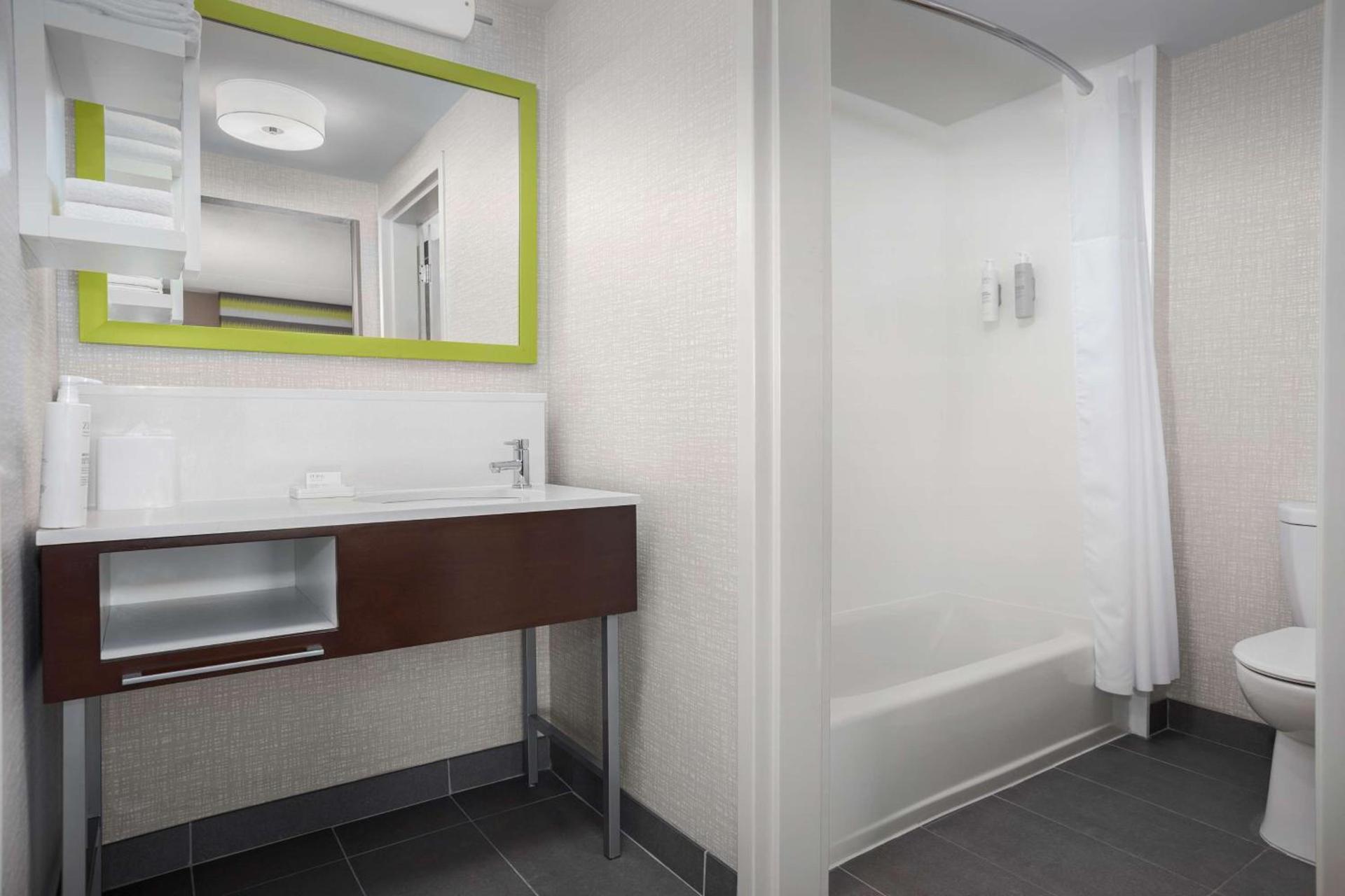 Hampton Inn & Suites Atlanta-Six Flags photo 25