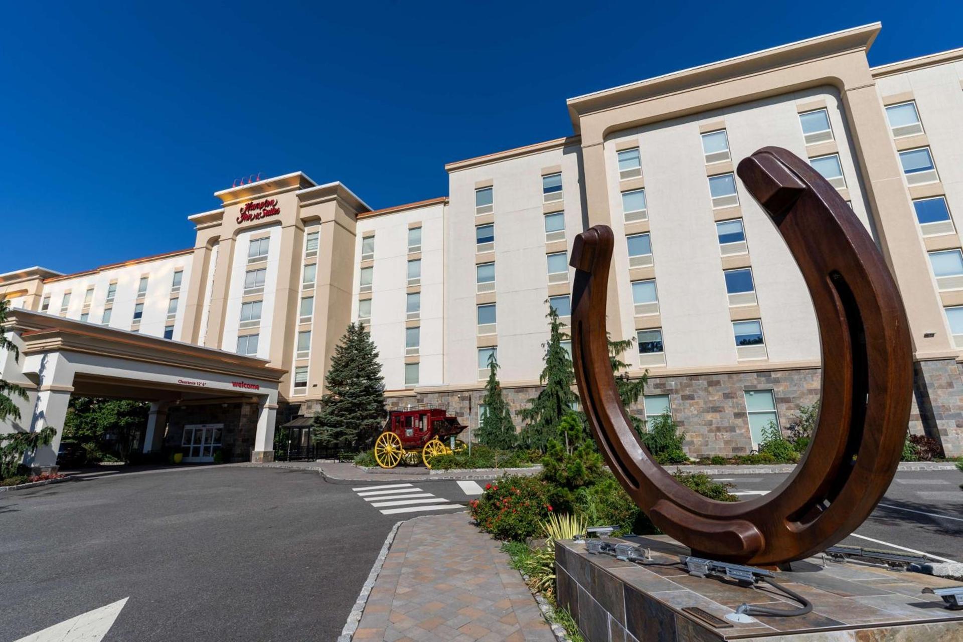 Hampton Inn & Suites Staten Island — hotel in Staten Island