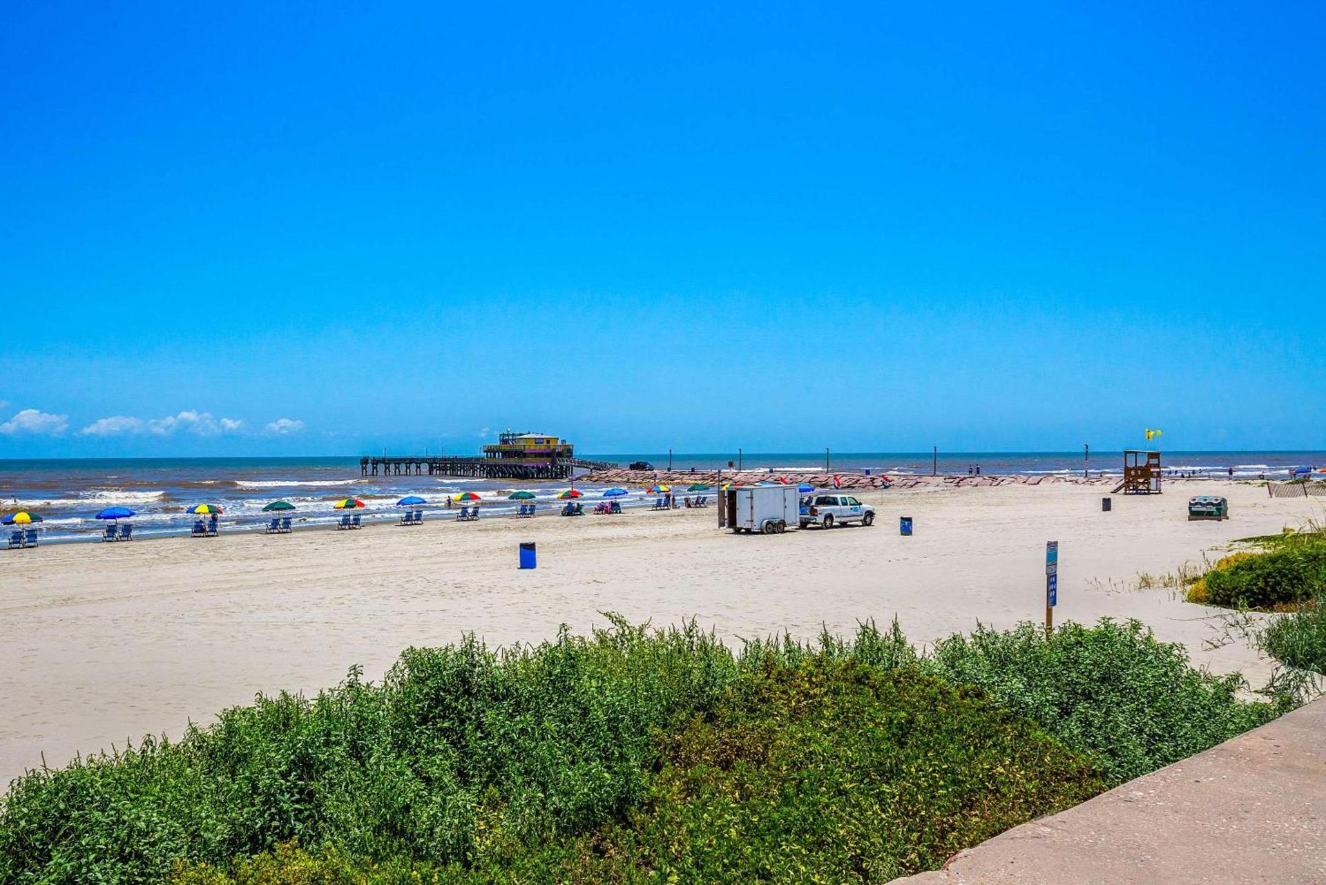 Hyatt Select Galveston Beachfront photo 33