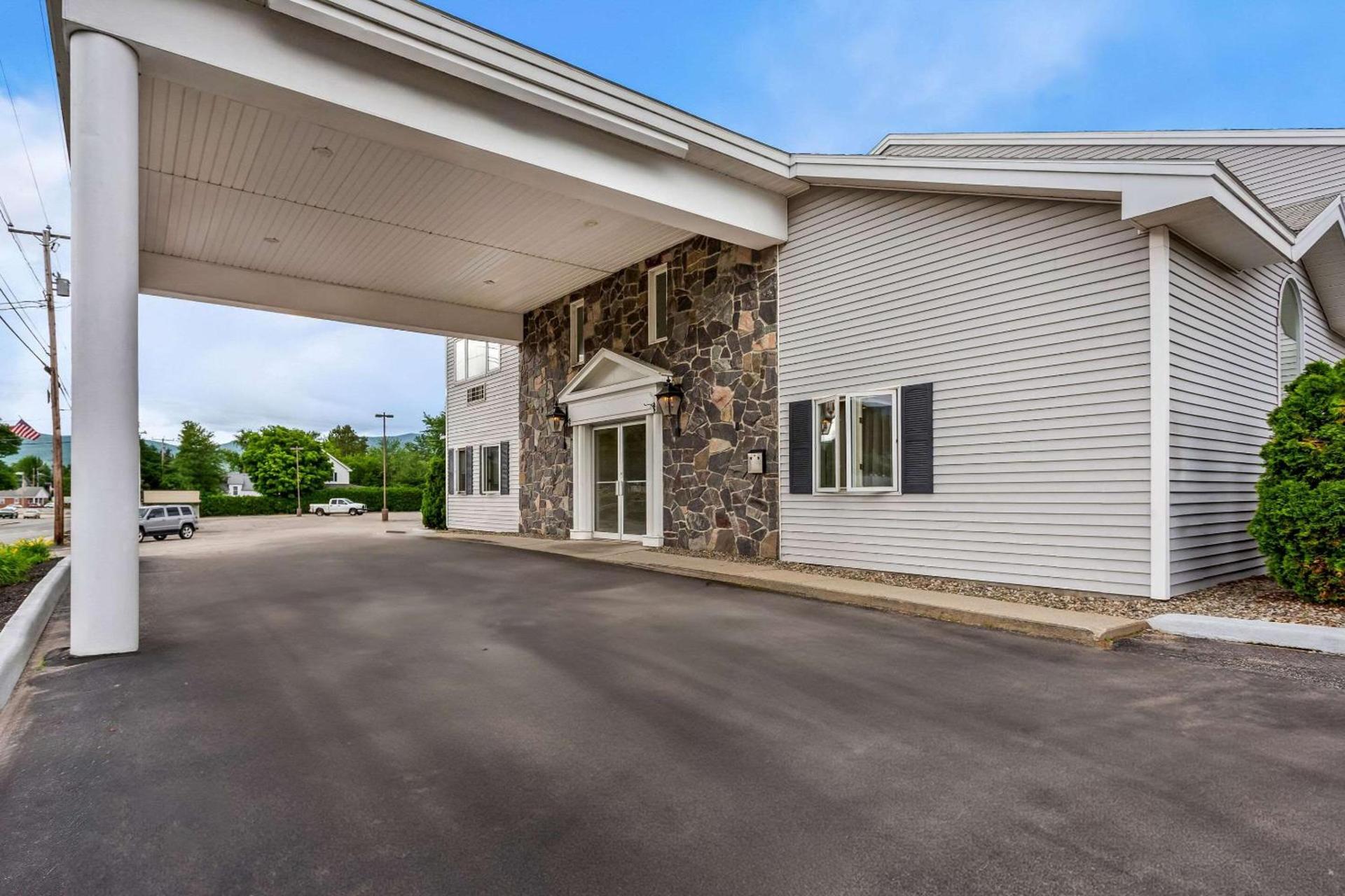 Quality Inn & Suites Gorham Riverside photo 5