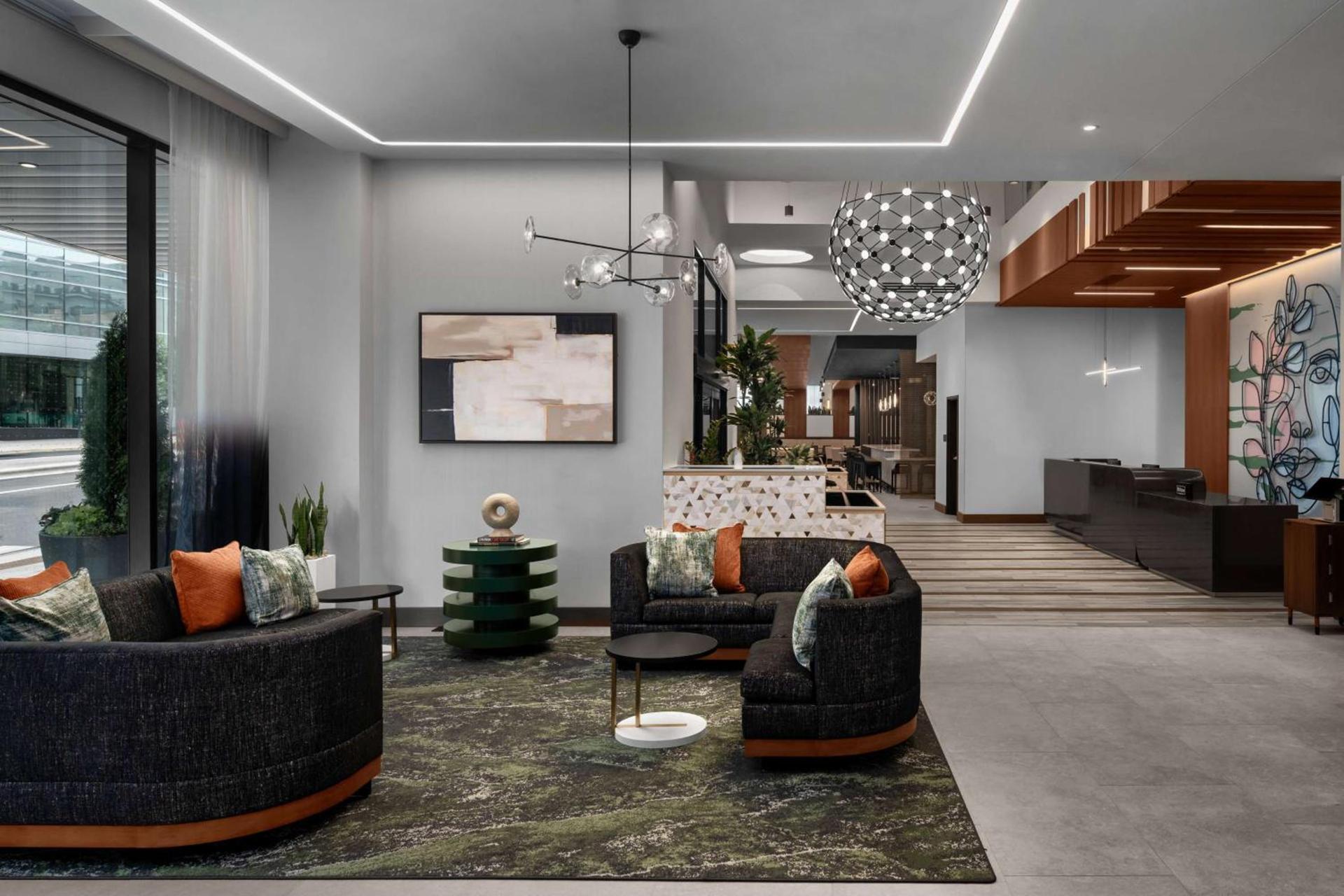 Embassy Suites By Hilton Madison Downtown photo 5