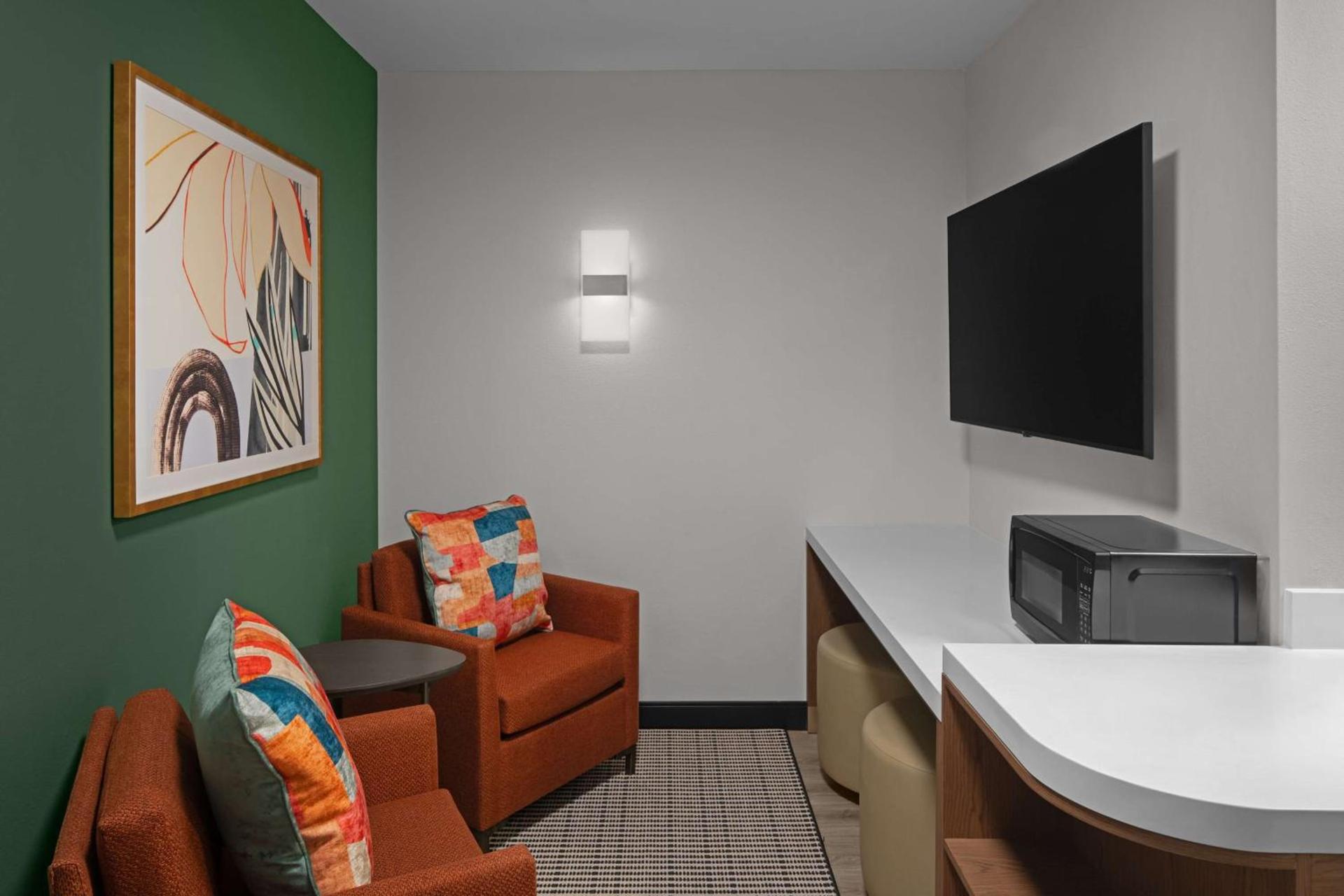 Embassy Suites By Hilton Madison Downtown photo 15