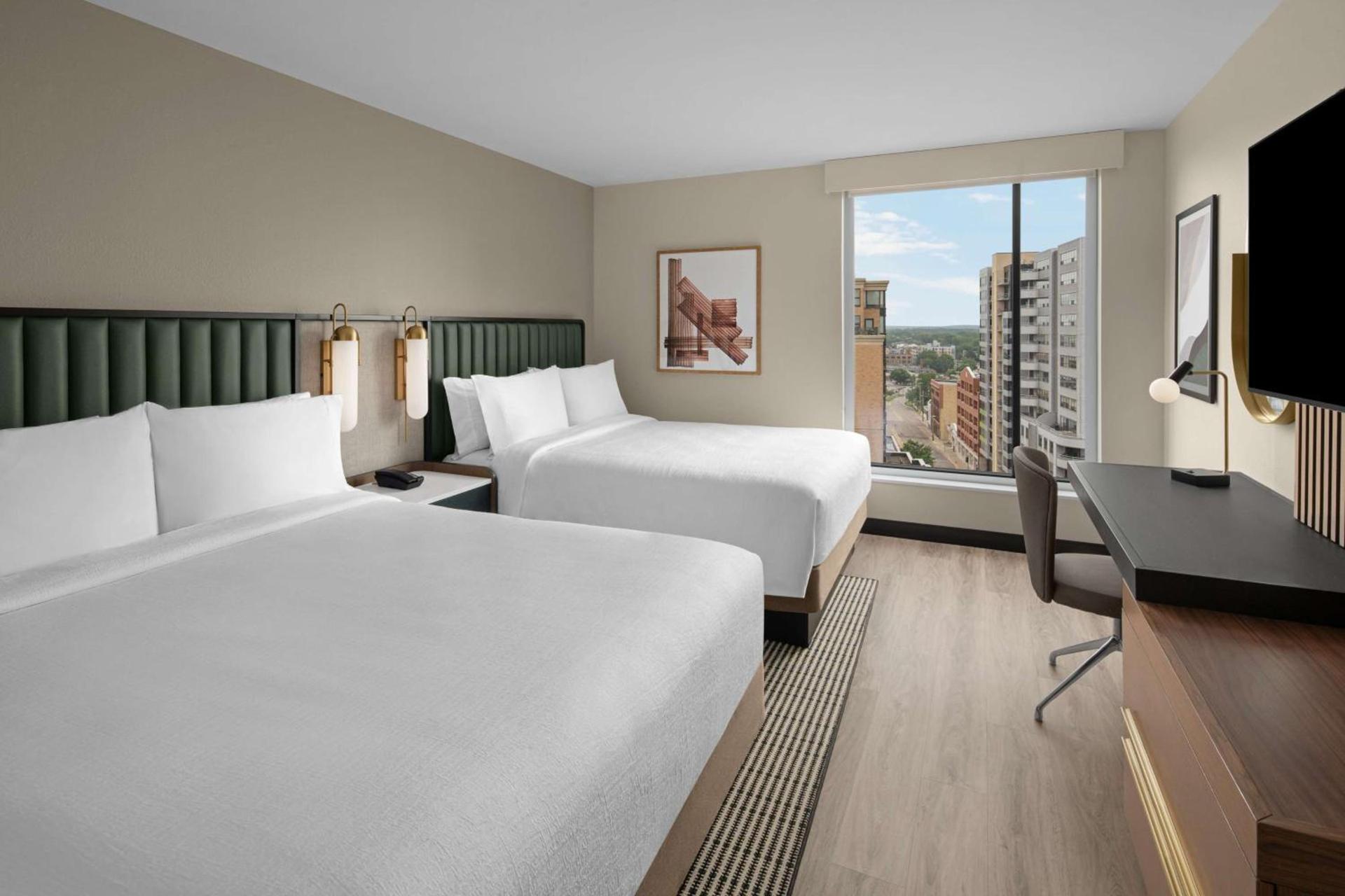 Embassy Suites By Hilton Madison Downtown photo 17