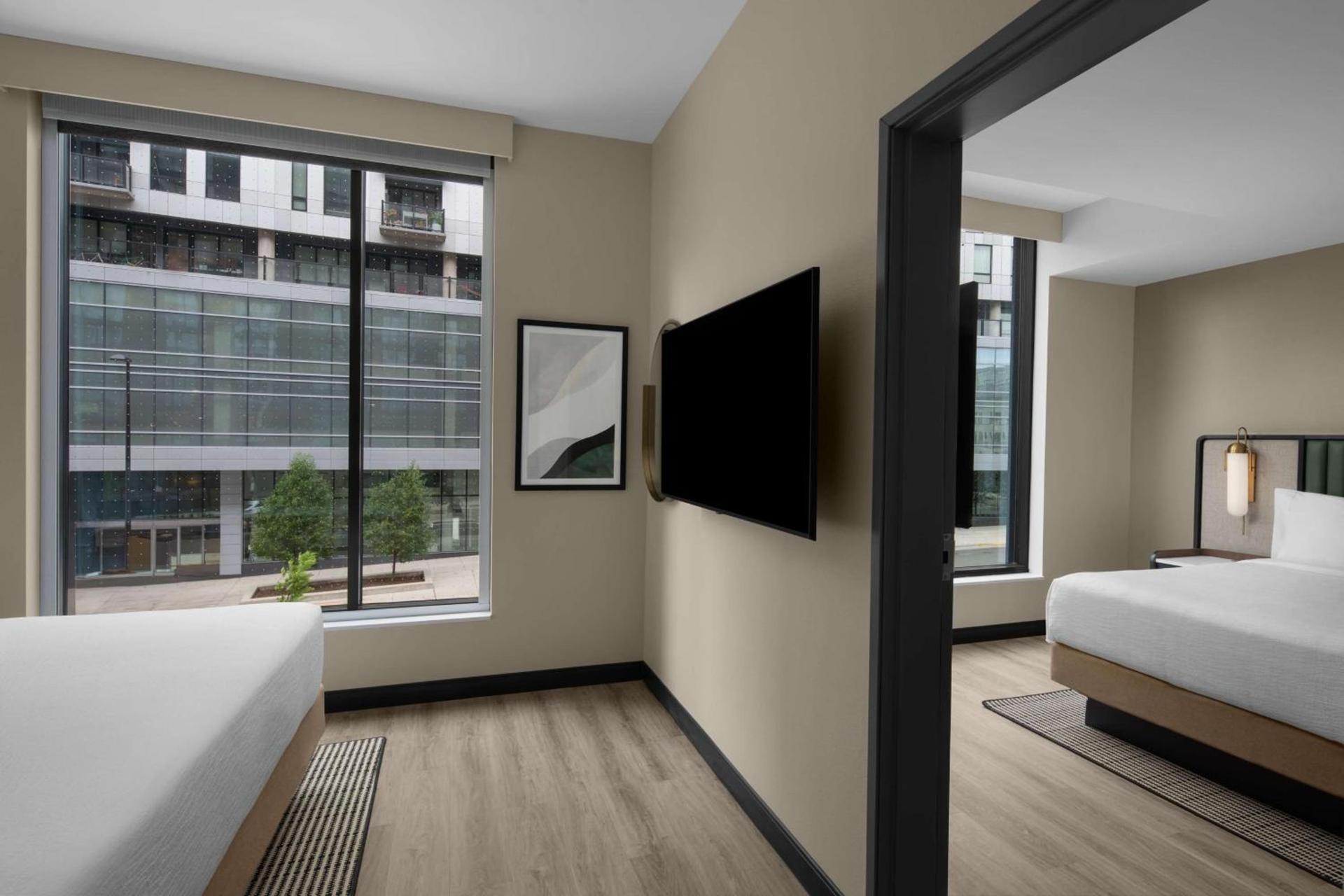 Embassy Suites By Hilton Madison Downtown photo 21
