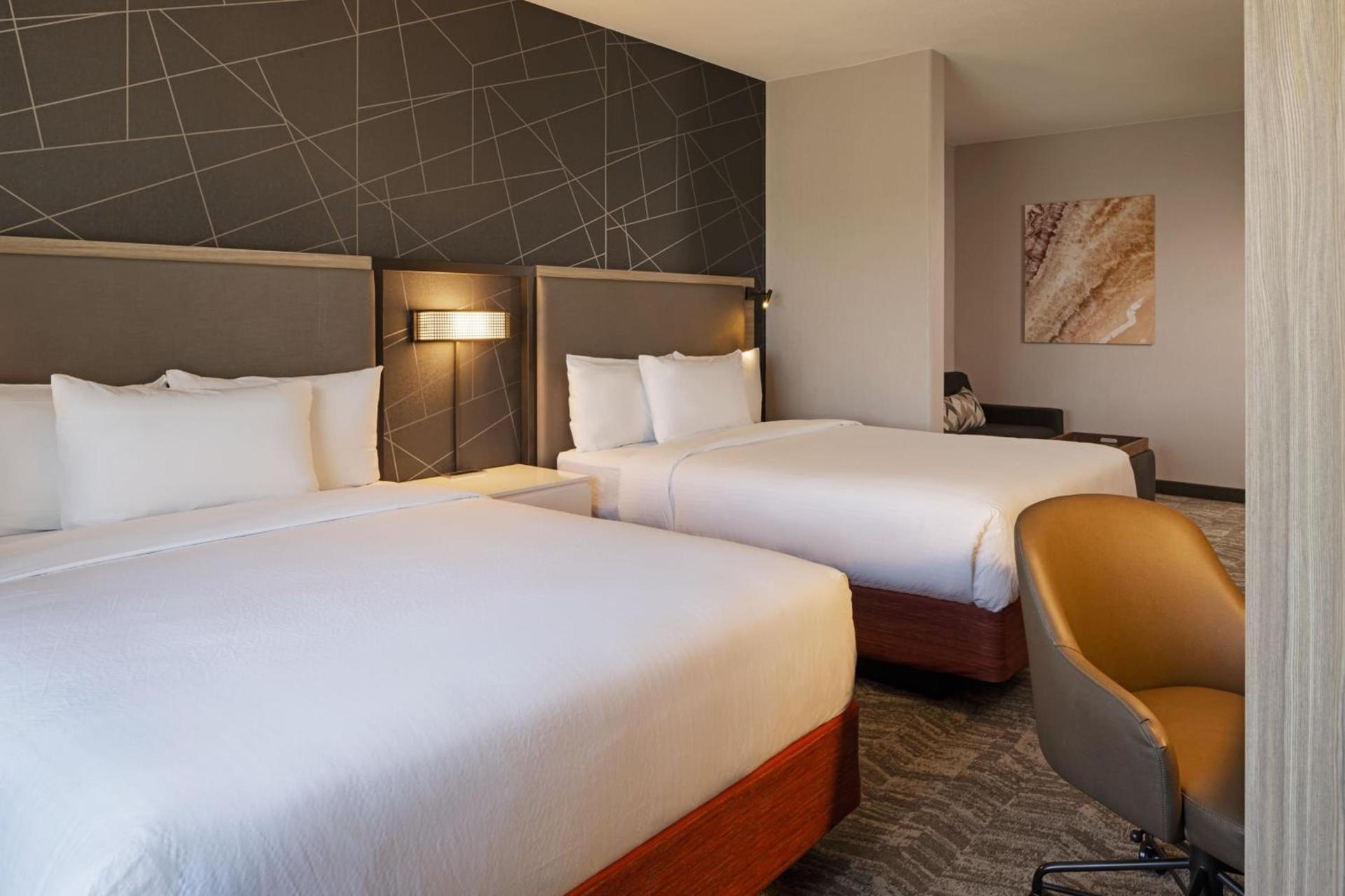 SpringHill Suites by Marriott Turlock photo 32