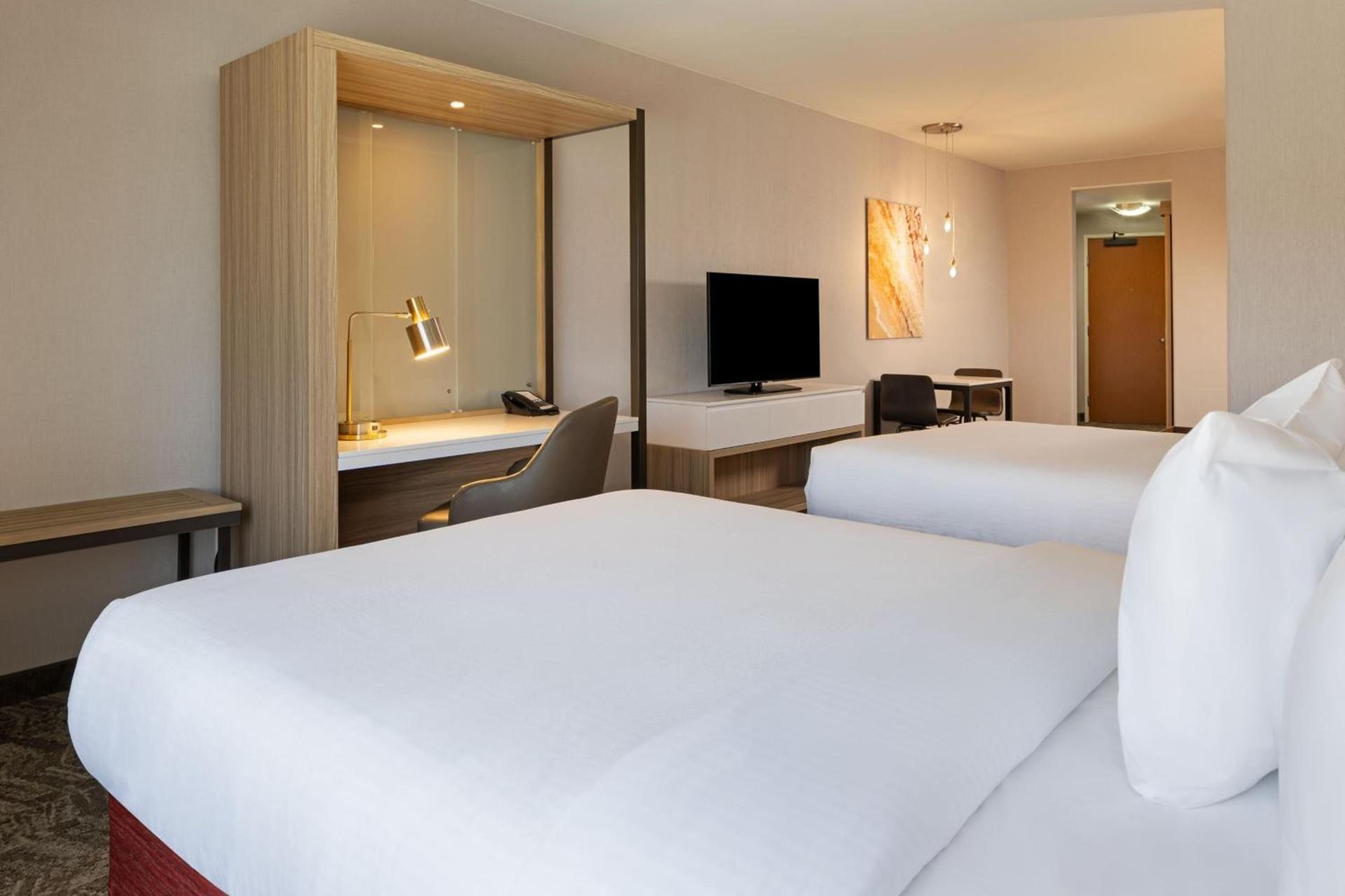 SpringHill Suites by Marriott Turlock photo 41