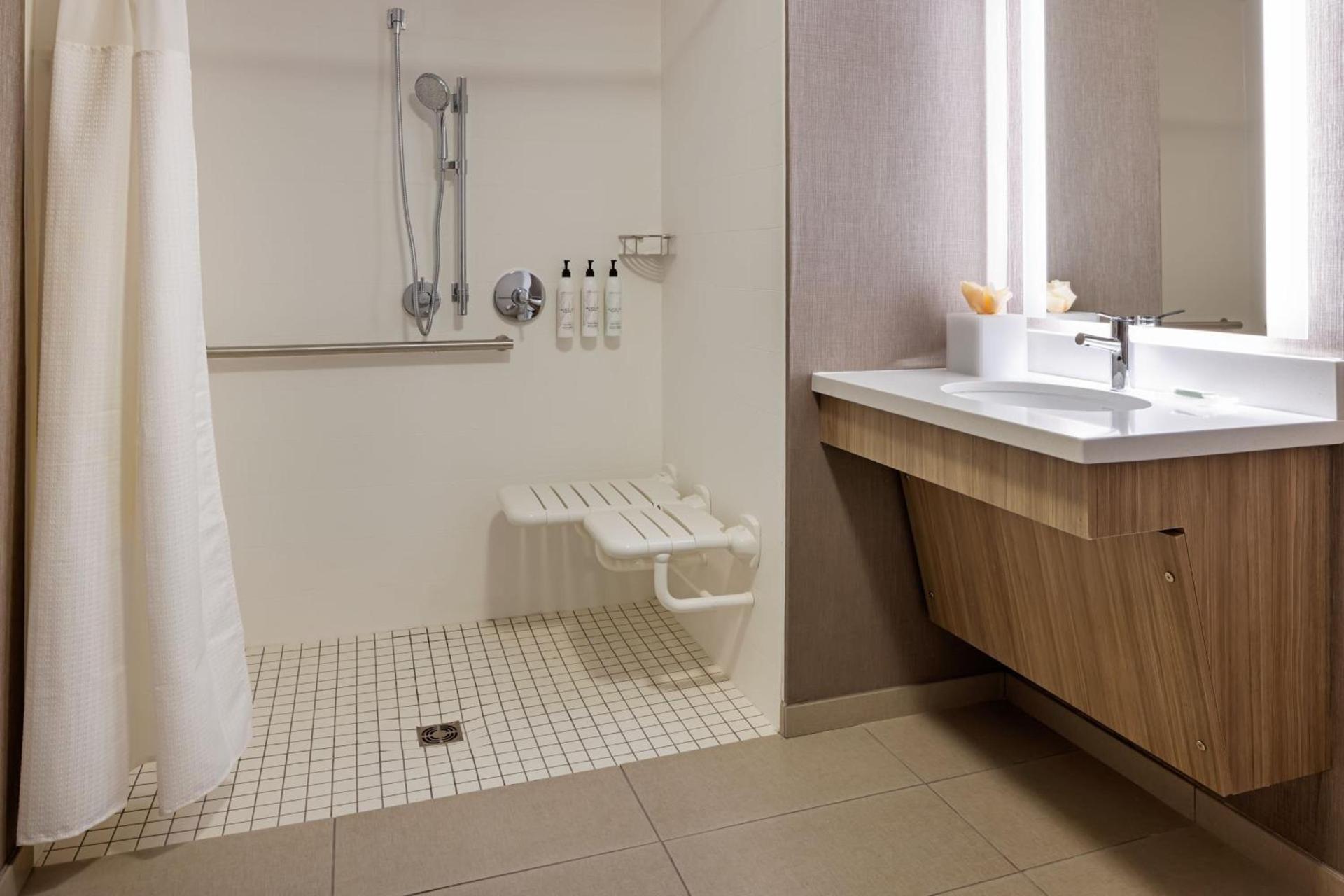SpringHill Suites by Marriott Turlock photo 48
