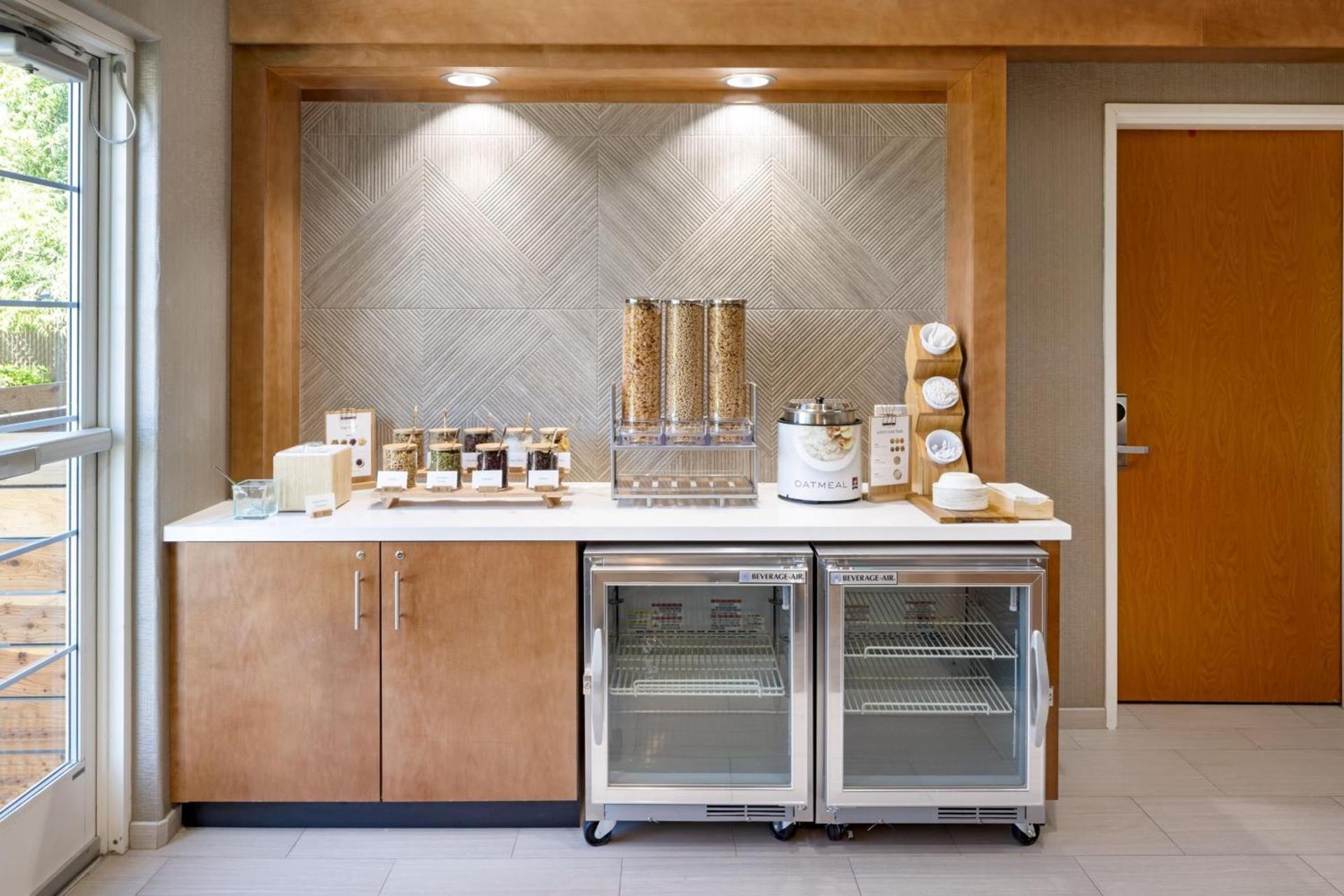 SpringHill Suites by Marriott Turlock photo 53