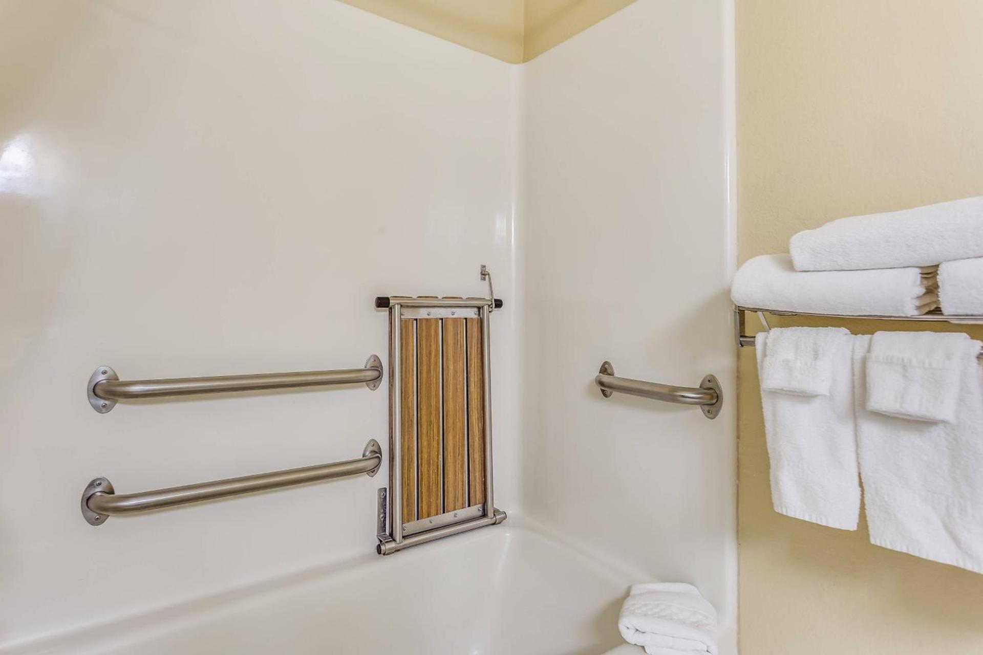 Candlewood Suites Bedford - Fort Worth by IHG photo 16