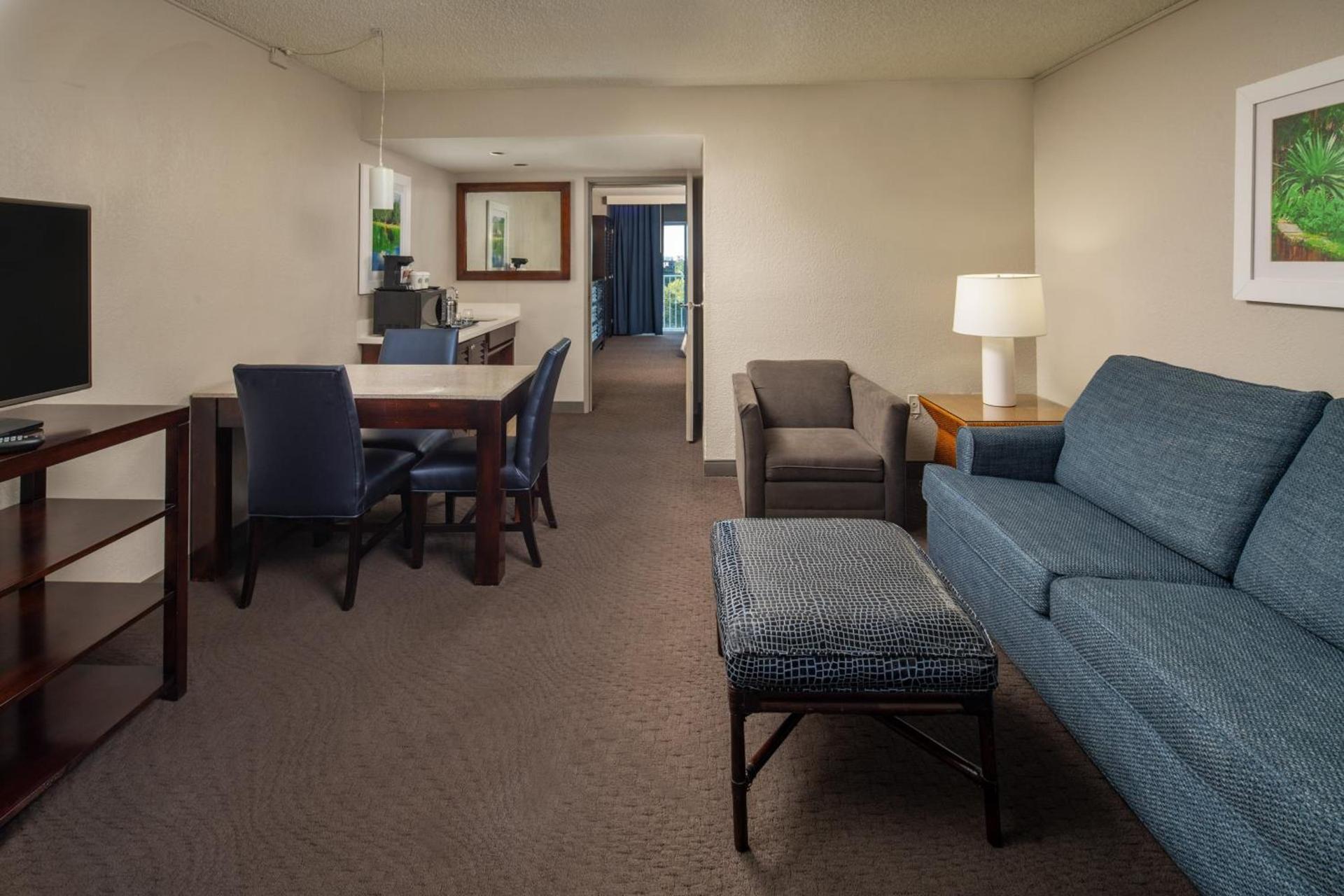 Sheraton Suites Fort Lauderdale at Cypress Creek photo 14